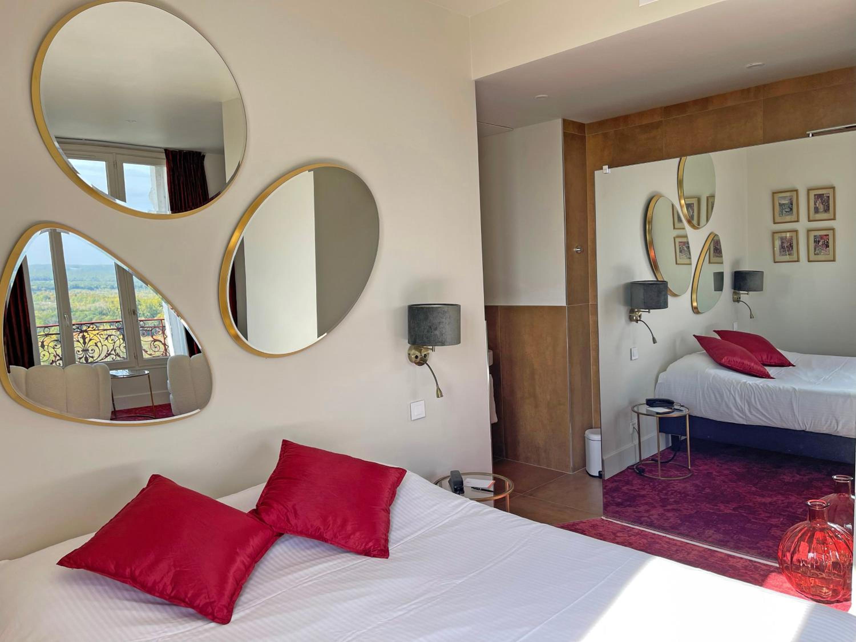 Suite with River View photo 3
