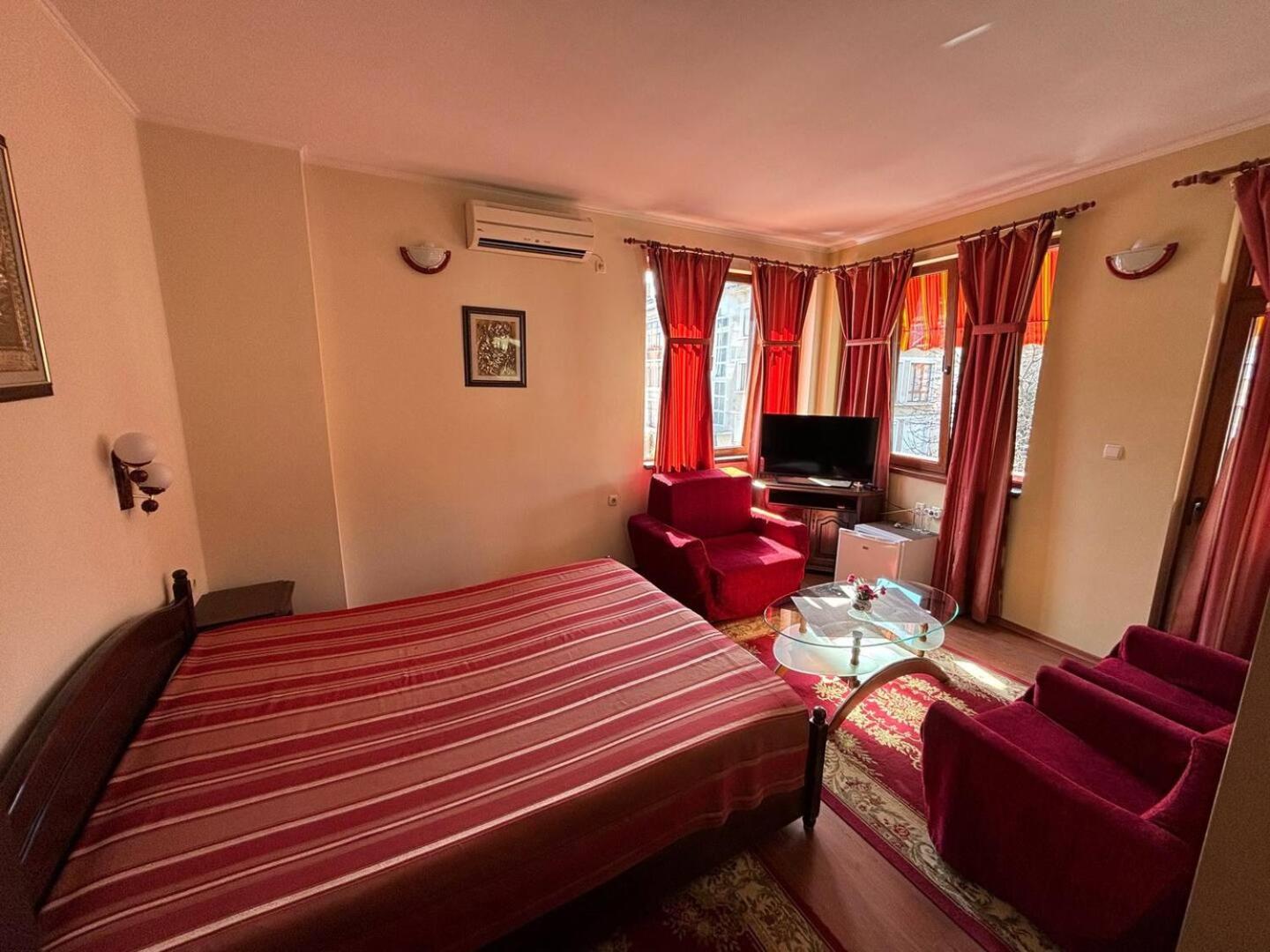 Large Double Room