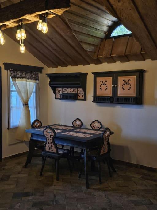 Two-Bedroom House photo 2