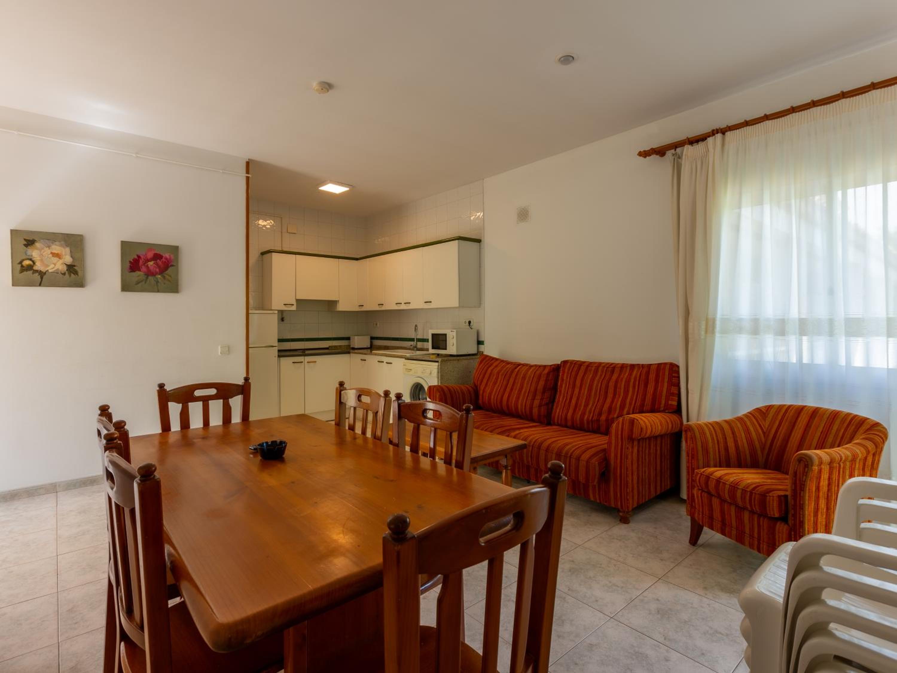 Two-Bedroom Apartment (4-5 Adults) - Photo 24