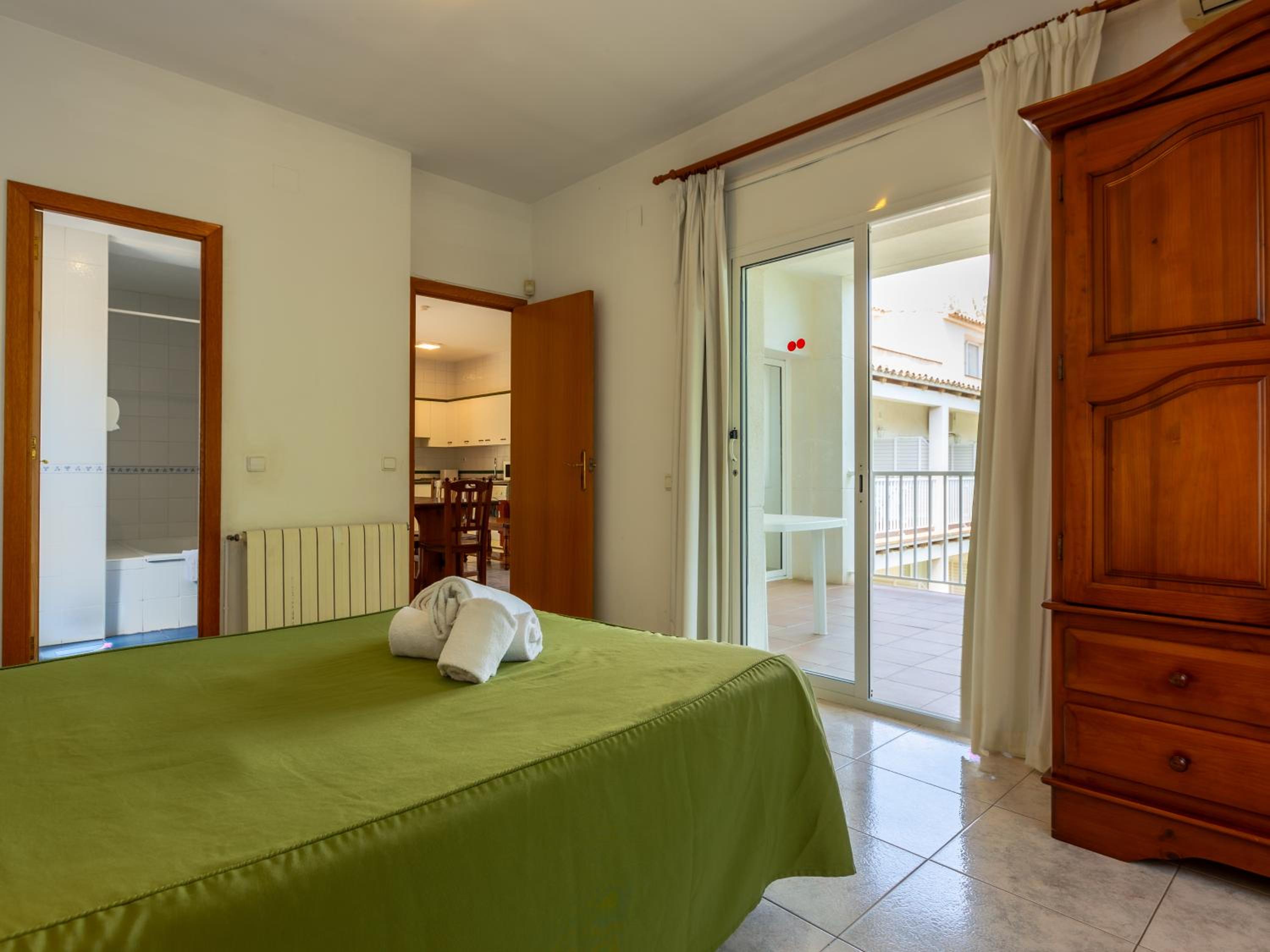 Two-Bedroom Apartment (4-5 Adults) - Photo 1