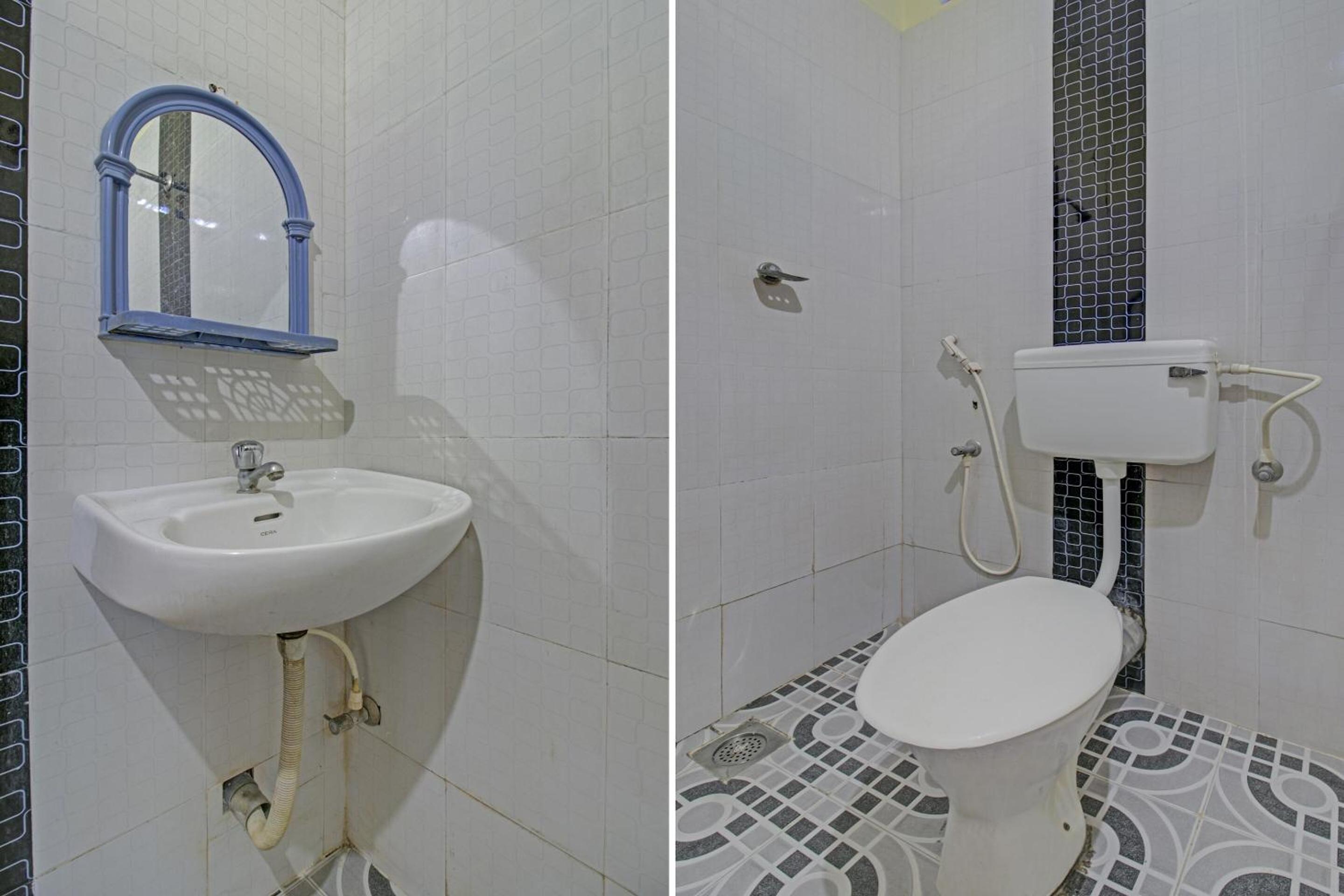 Standard Double Room with Fan photo 2