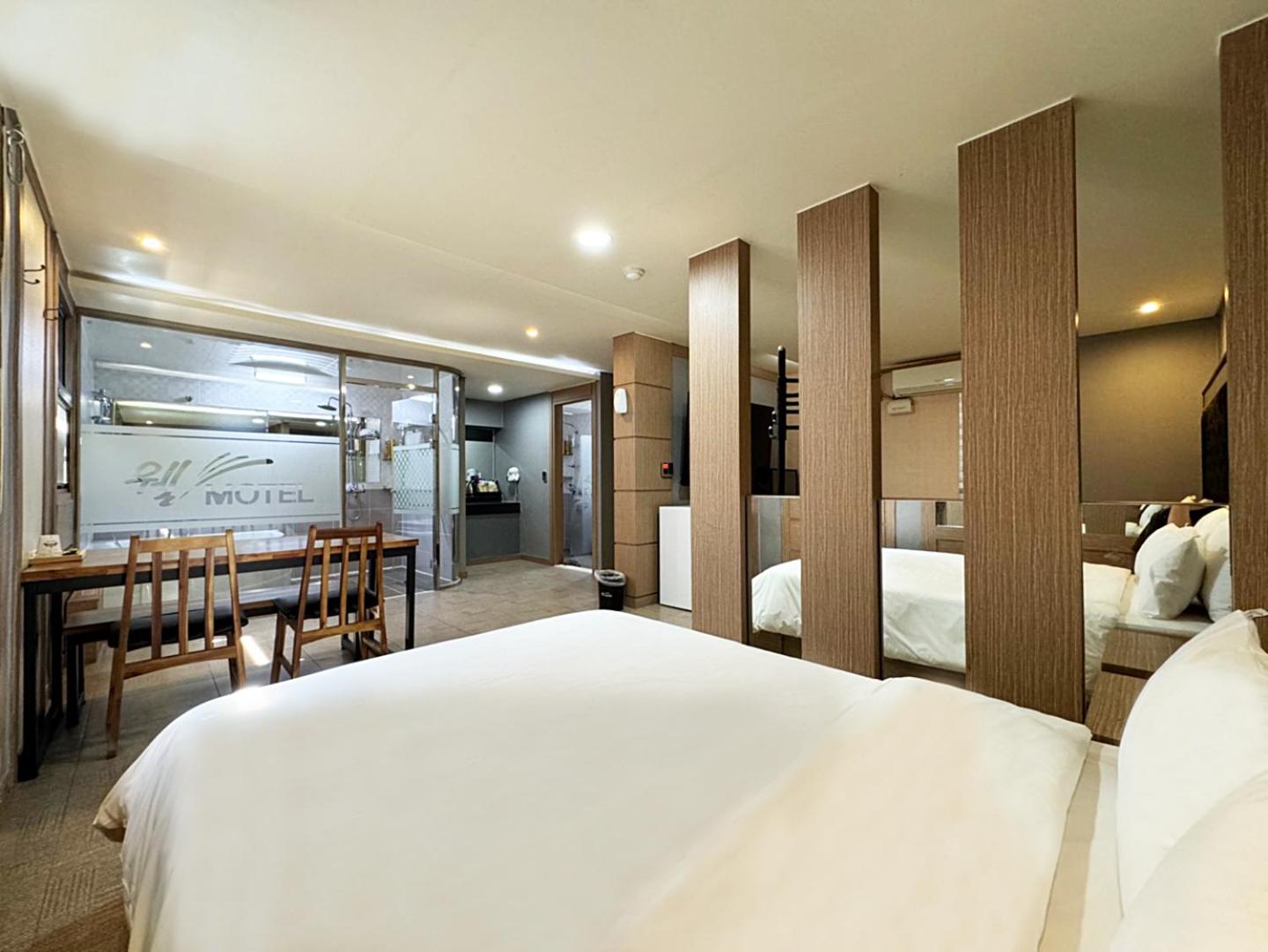 Family Suite - Photo 1
