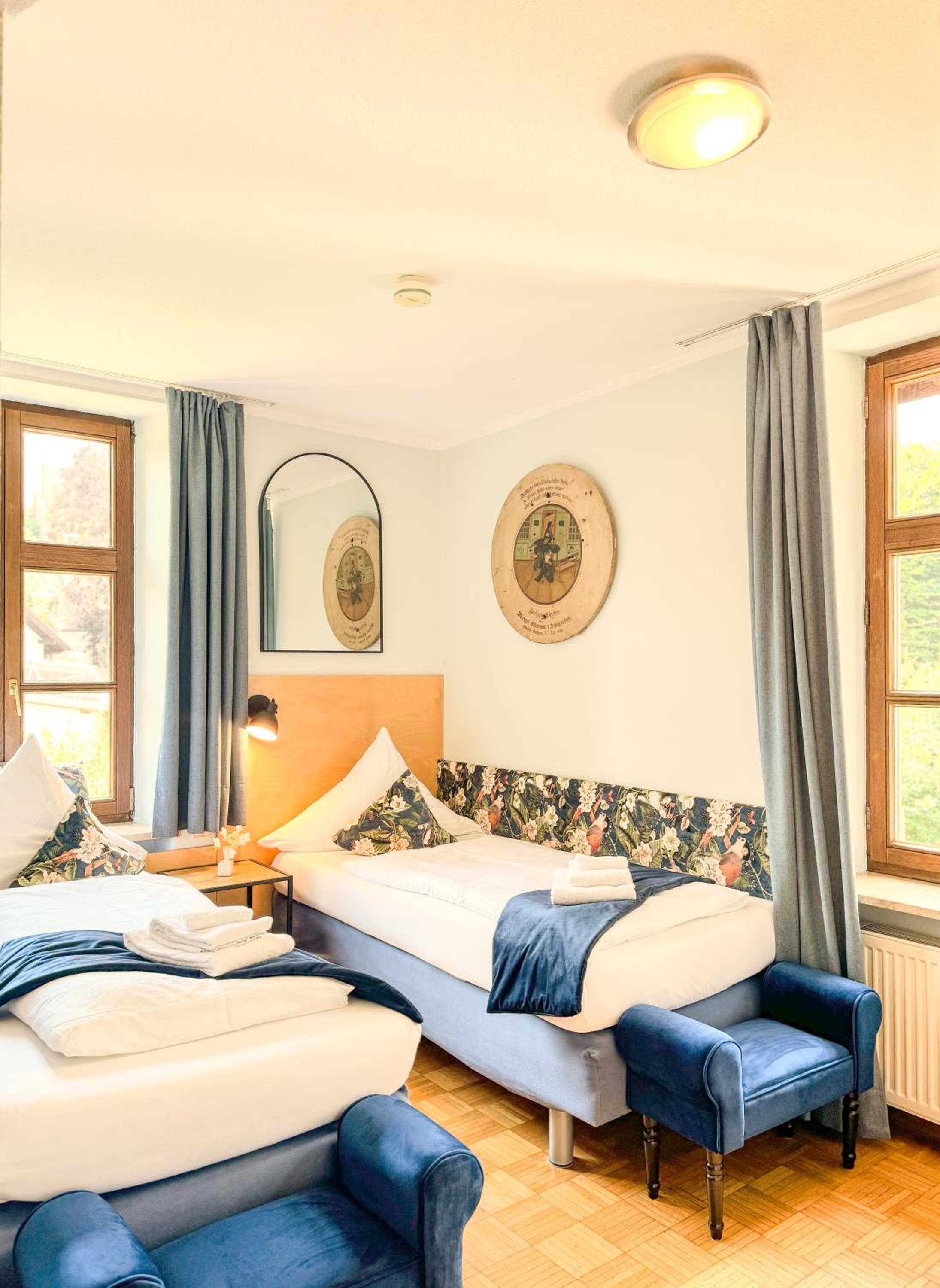 Twin Room - Photo 1