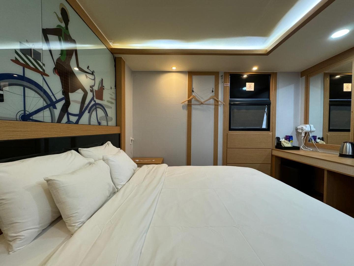 Standard Double Room - Photo 1