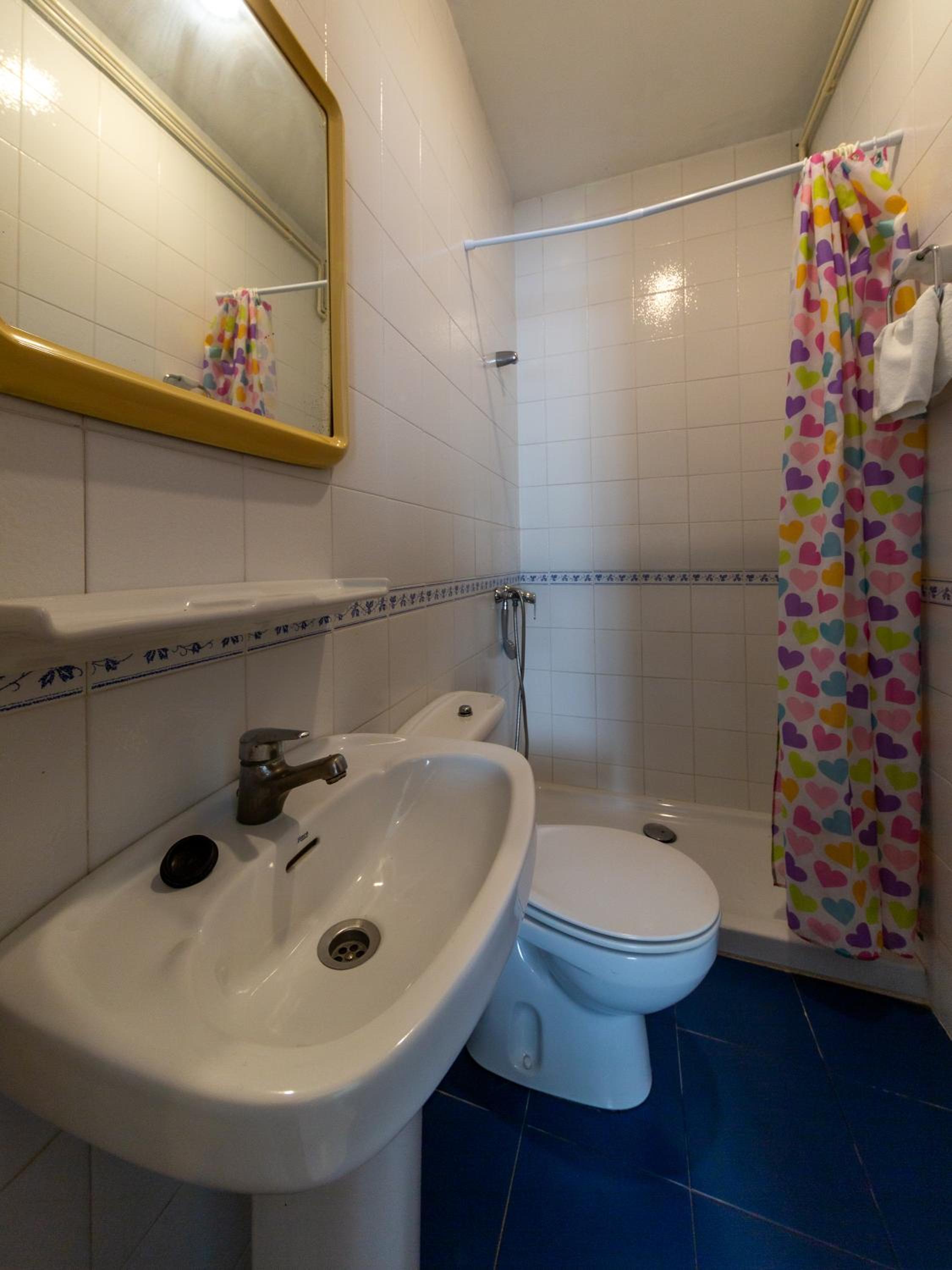 Studio (2 Adults) - Photo 8