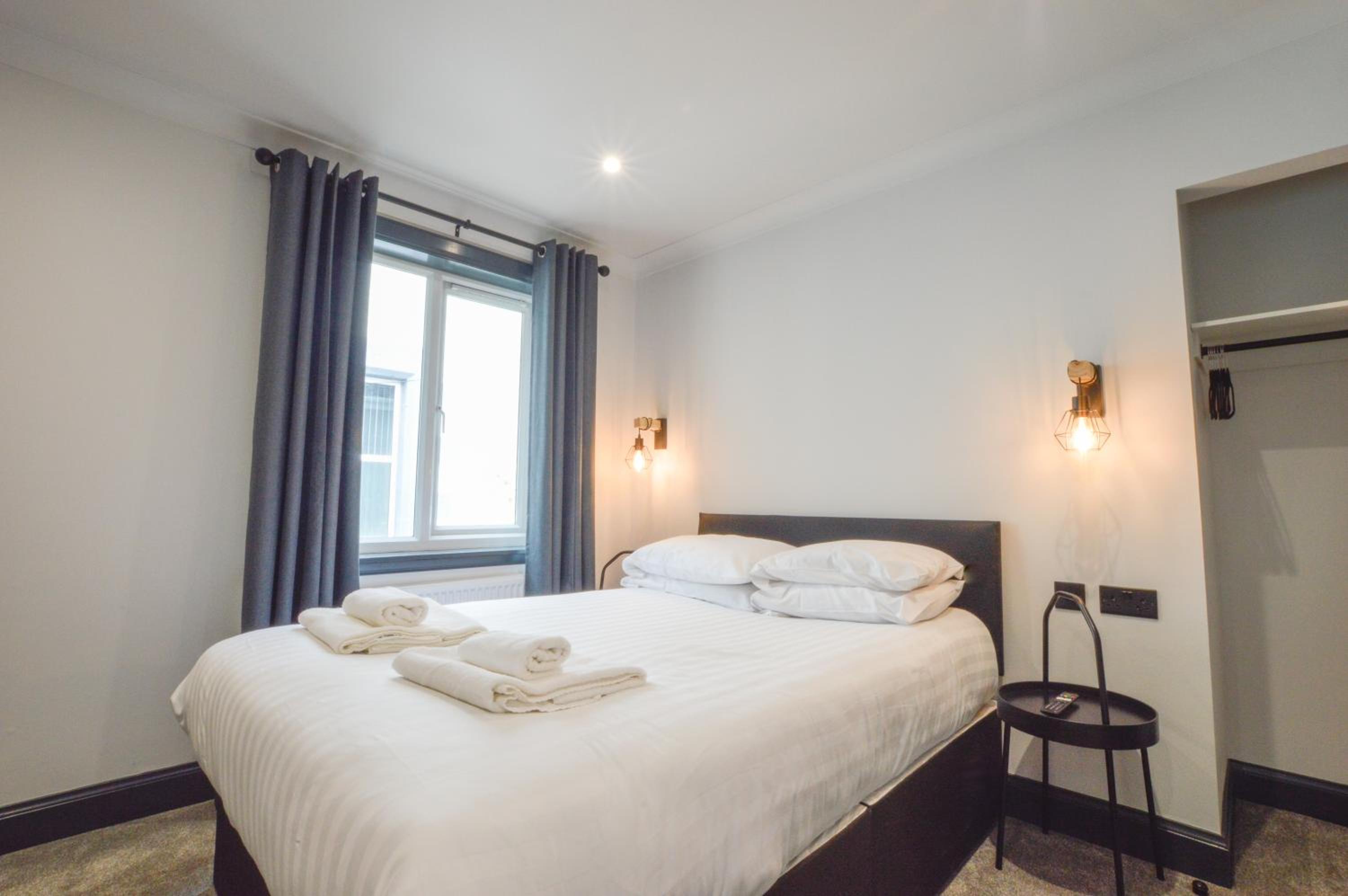Double Room with Private Bathroom photo 1