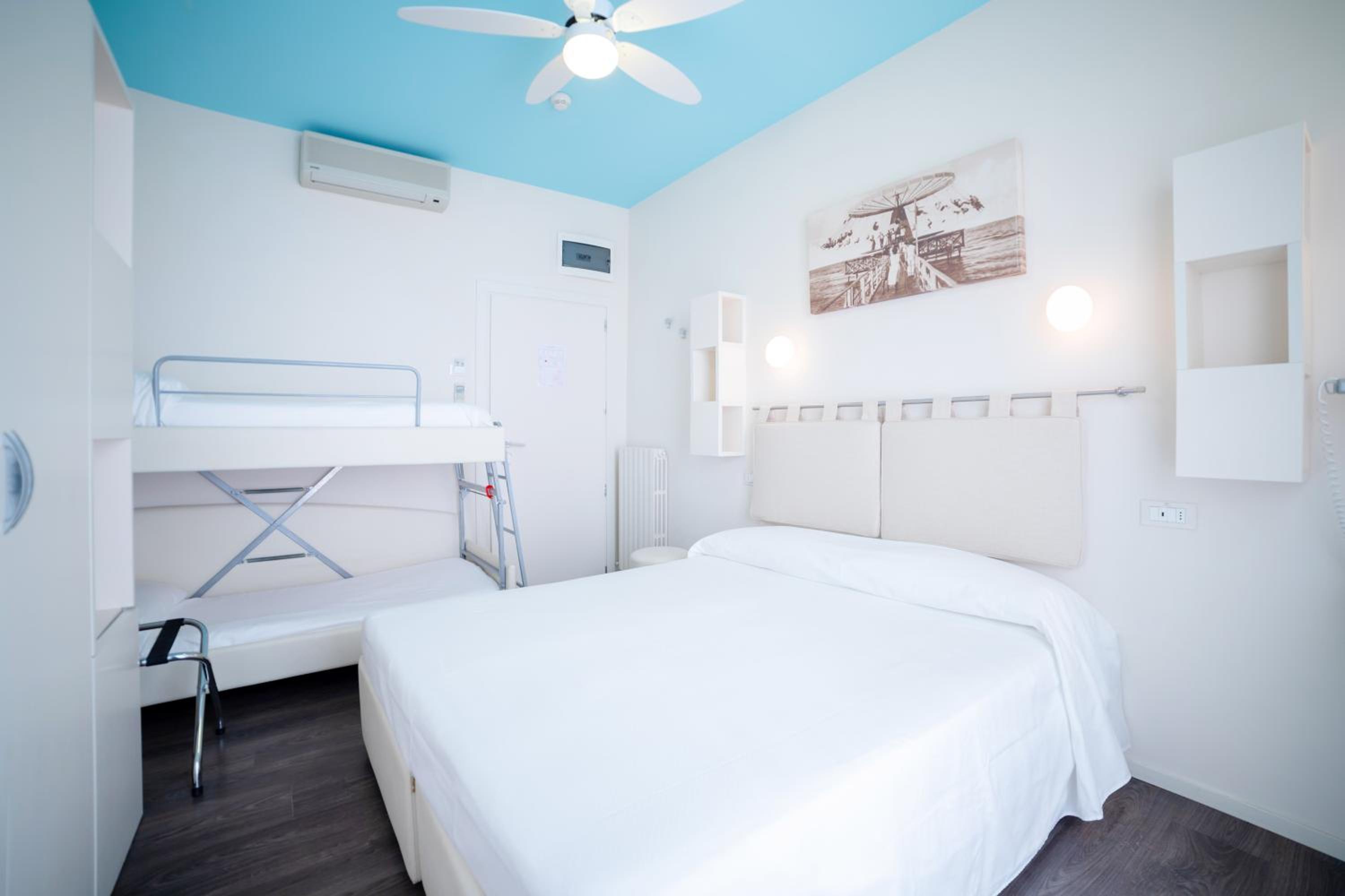 Quadruple Room photo 1