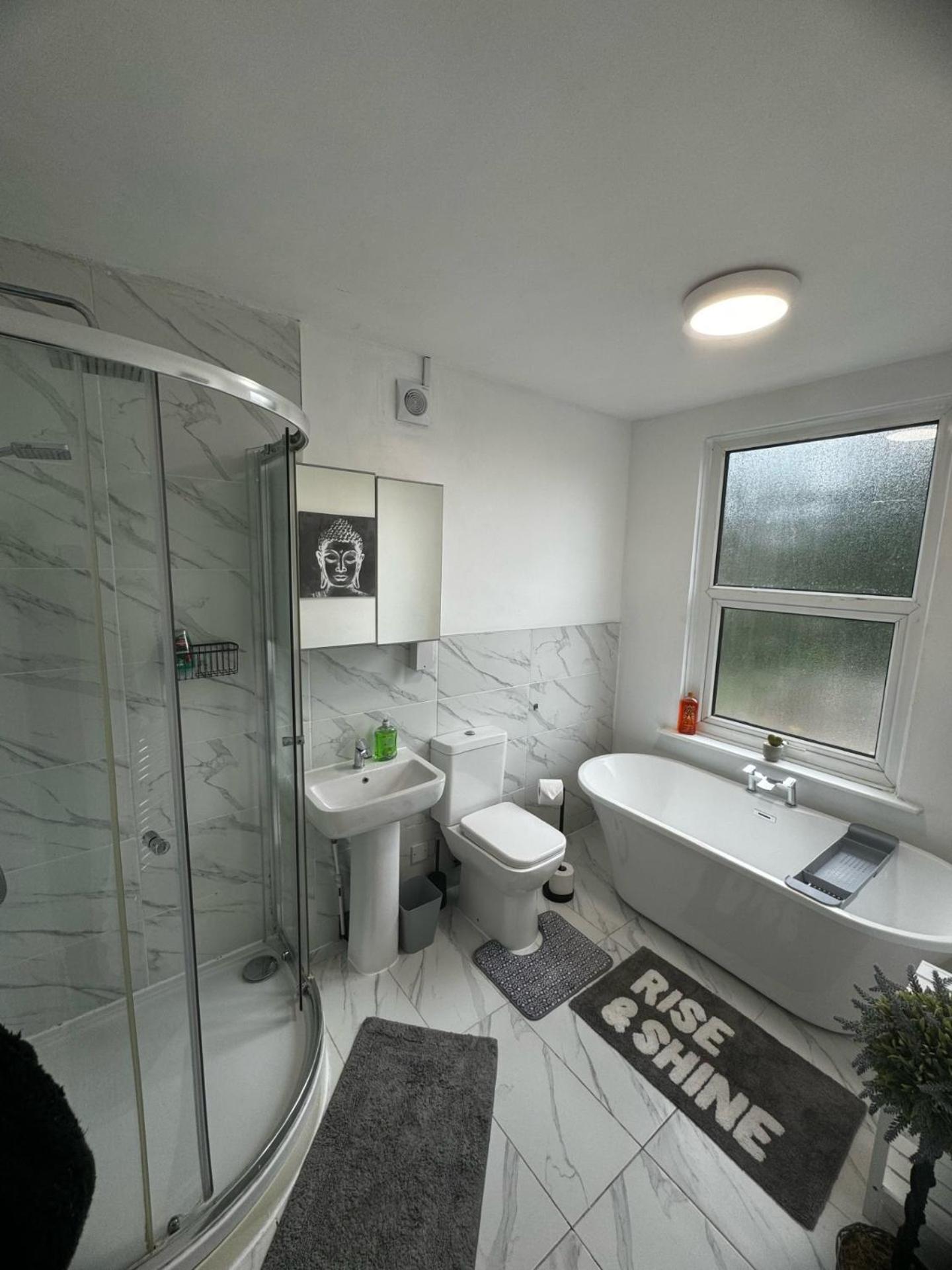Two-Bedroom House photo 2