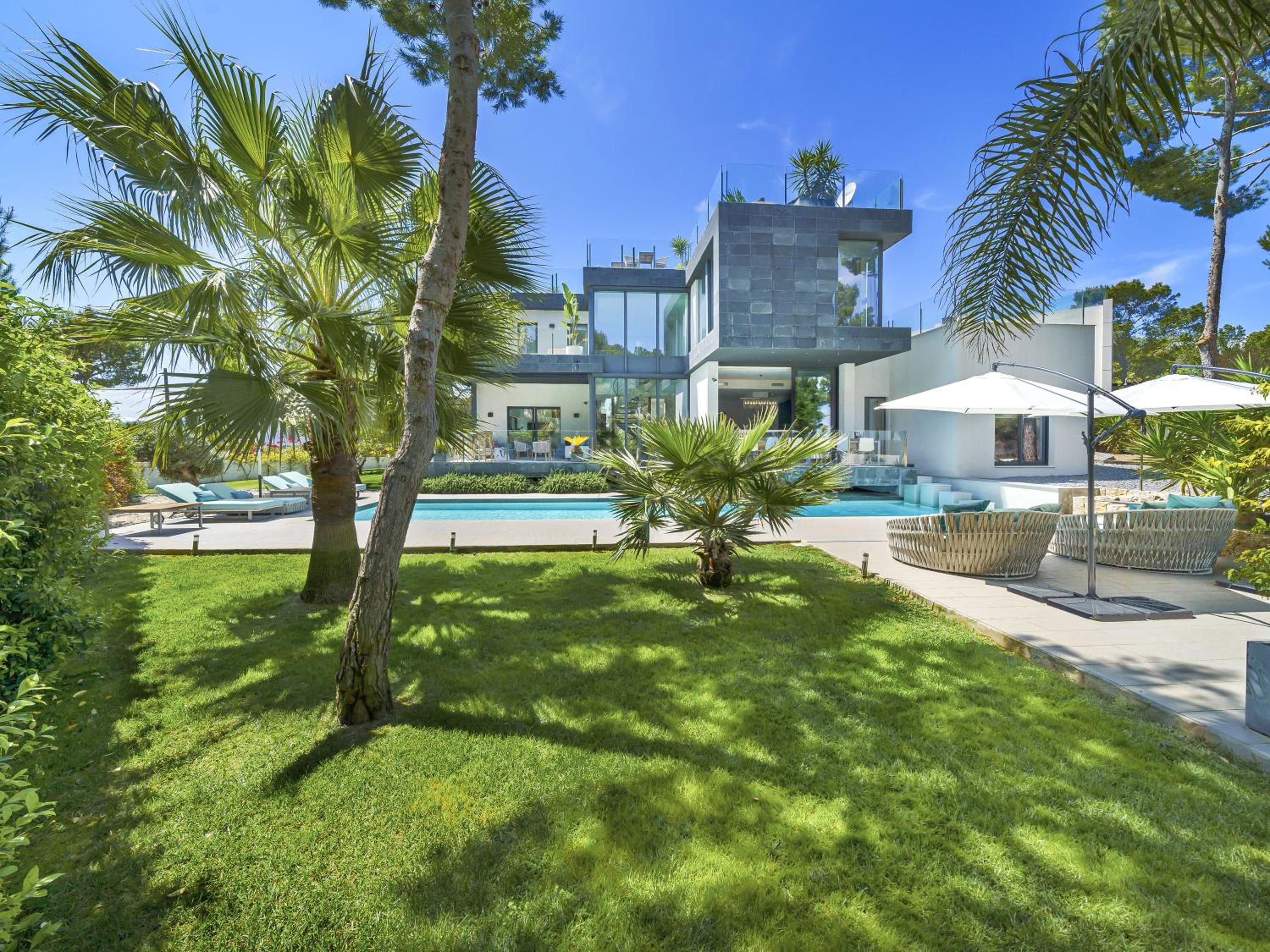 Villa With Sea View photo 3