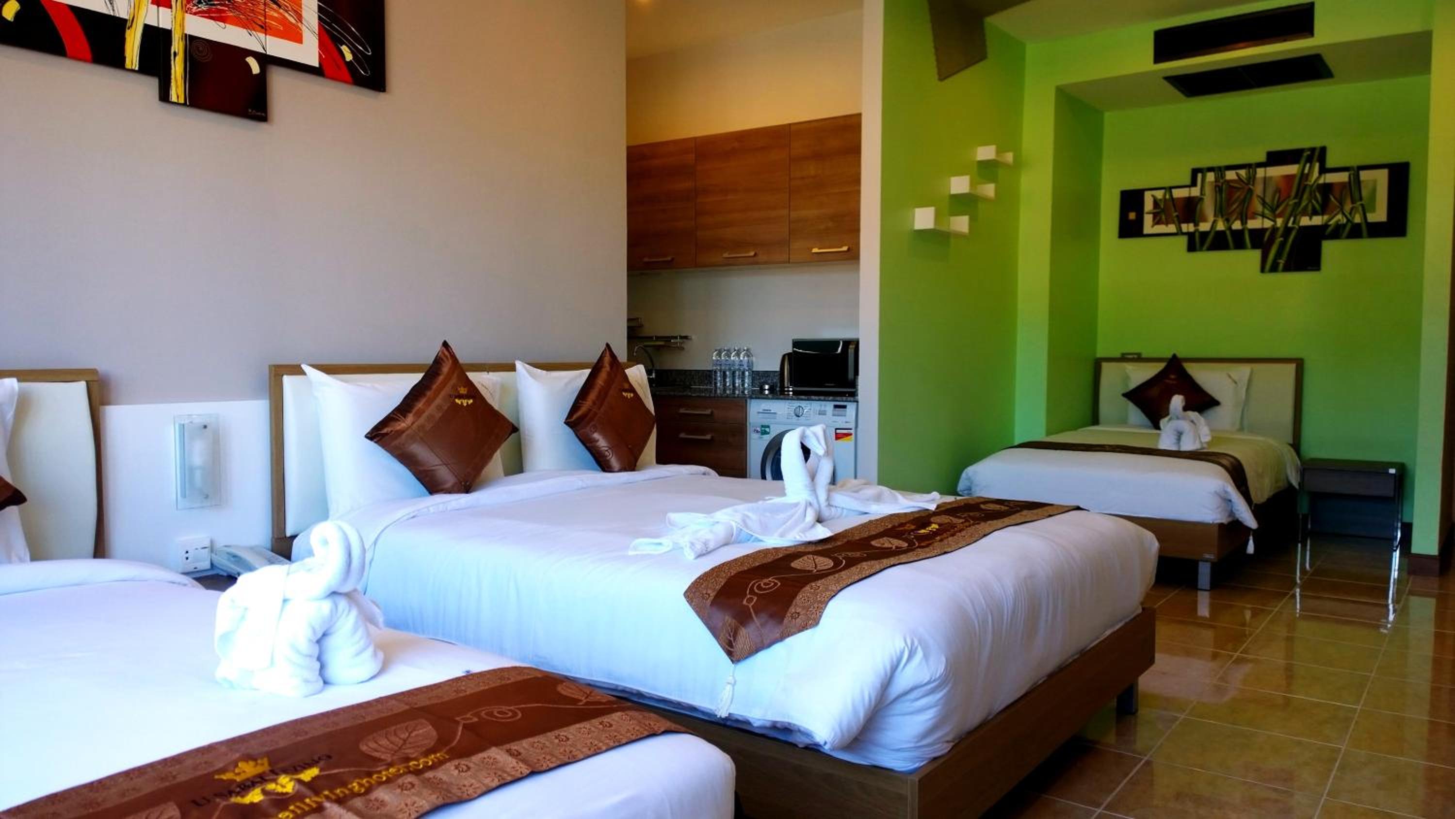 Comfort Quadruple Room - Photo 9