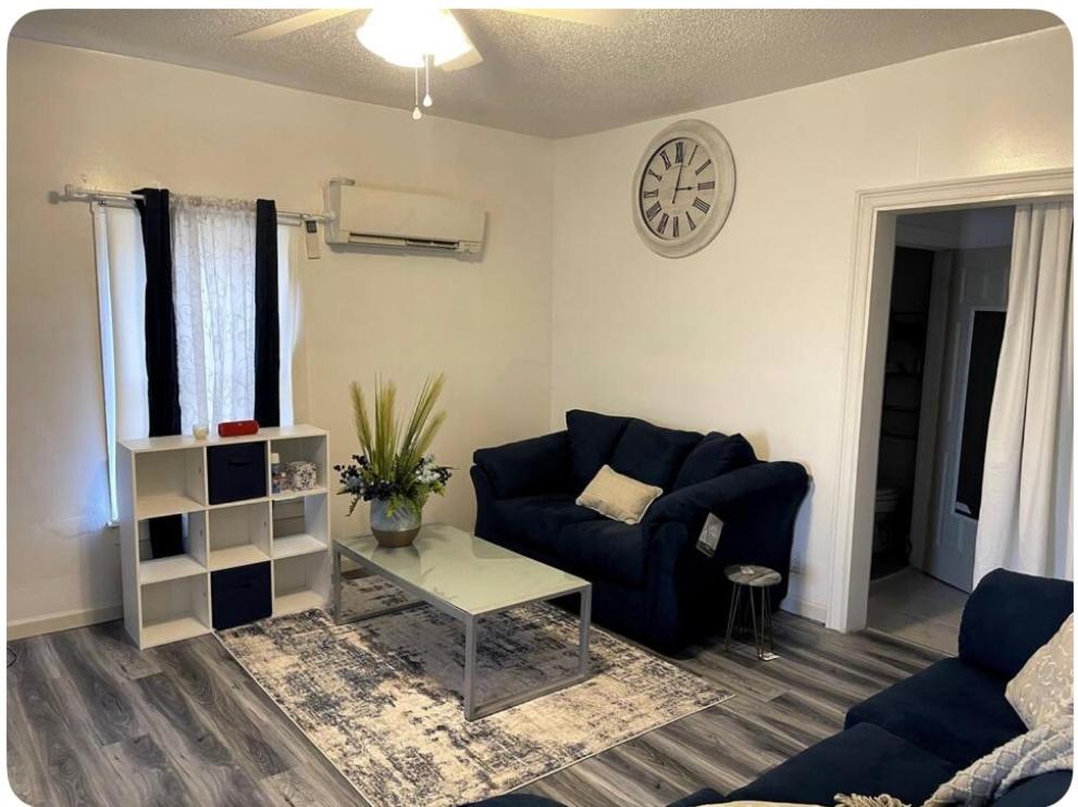 Three-Bedroom House photo 2
