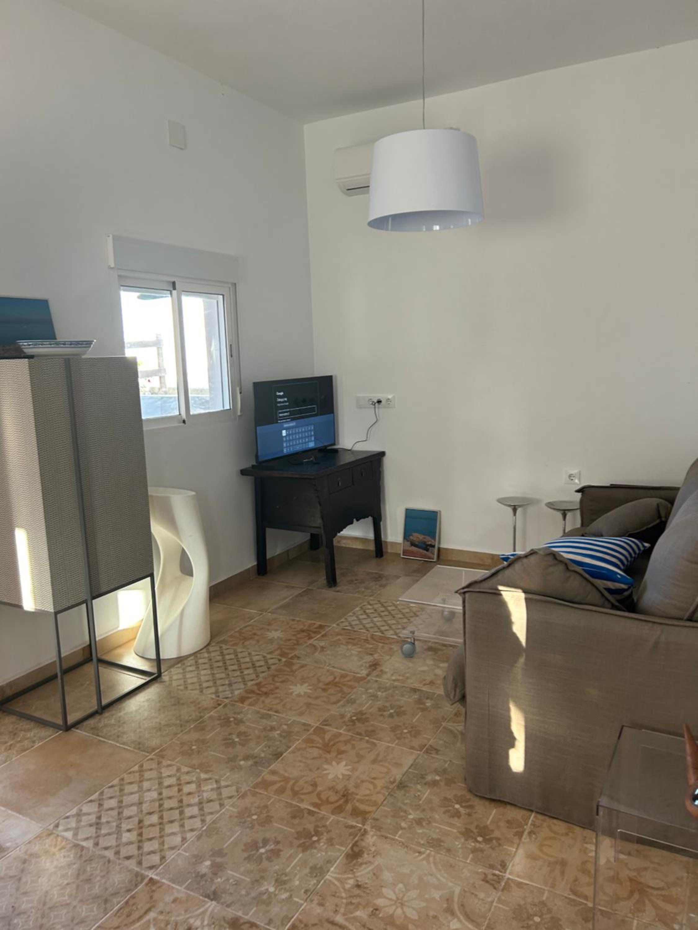 One-Bedroom House photo 3