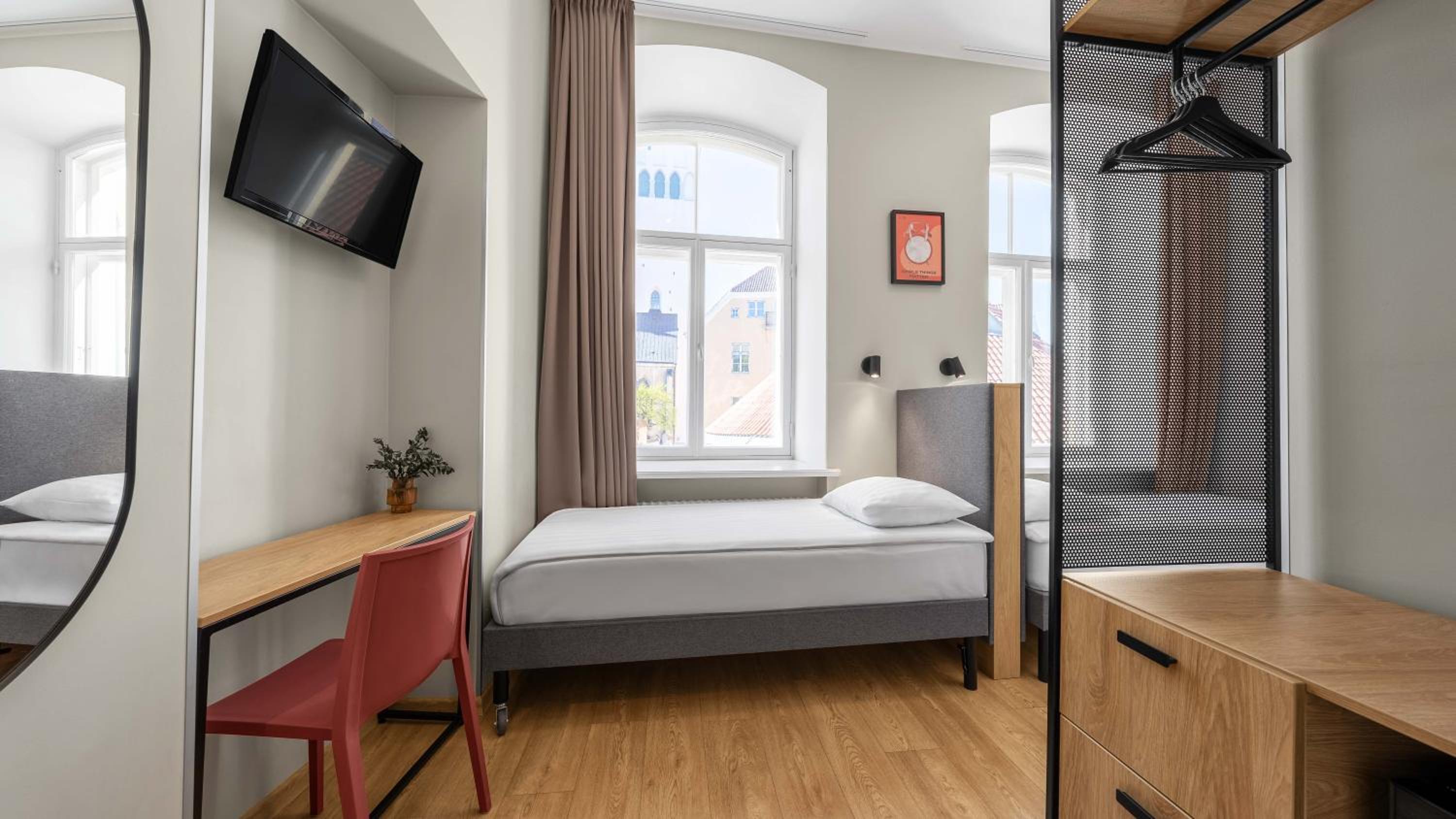 Double or Twin Room - Photo 3