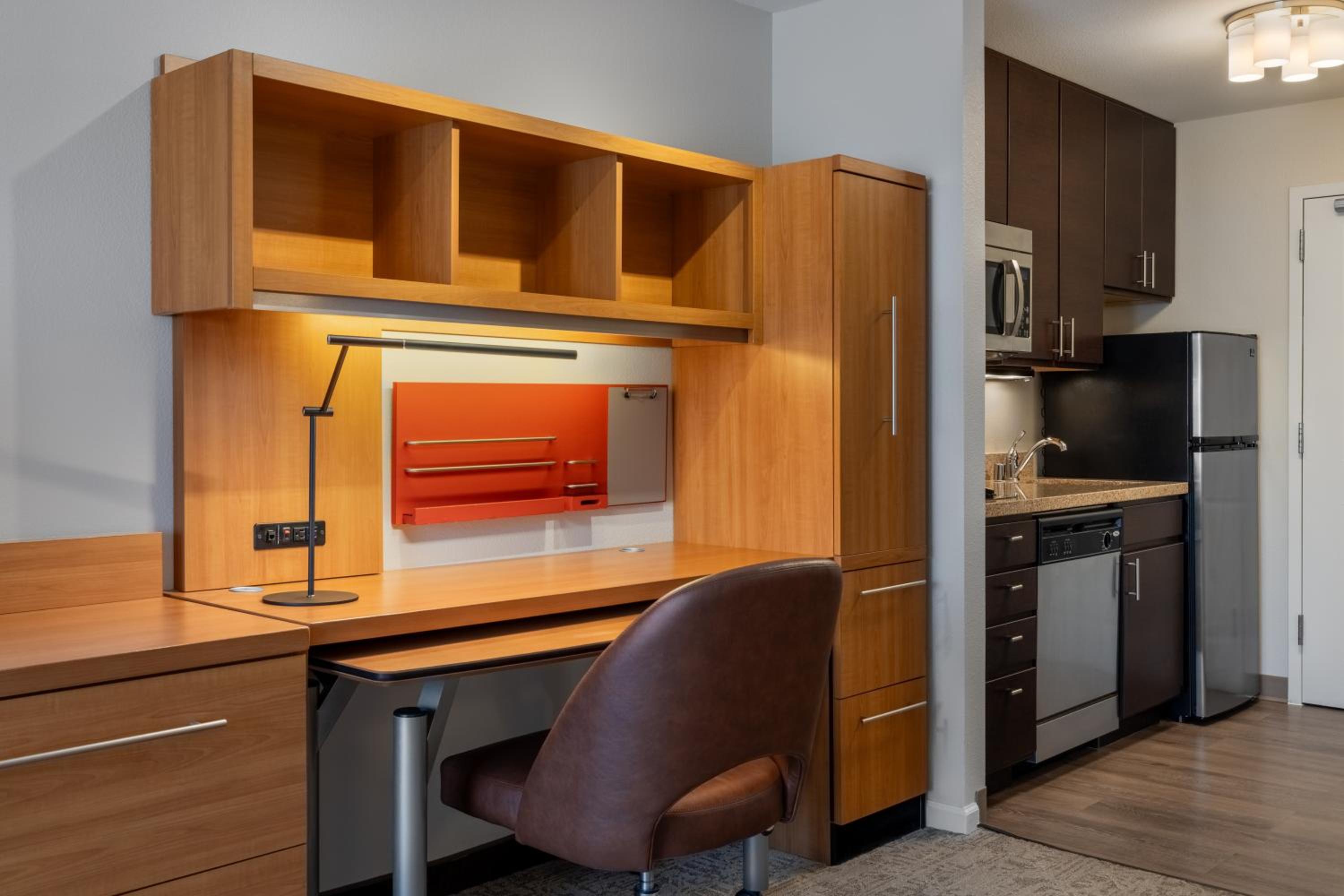 One-Bedroom King Suite photo 2