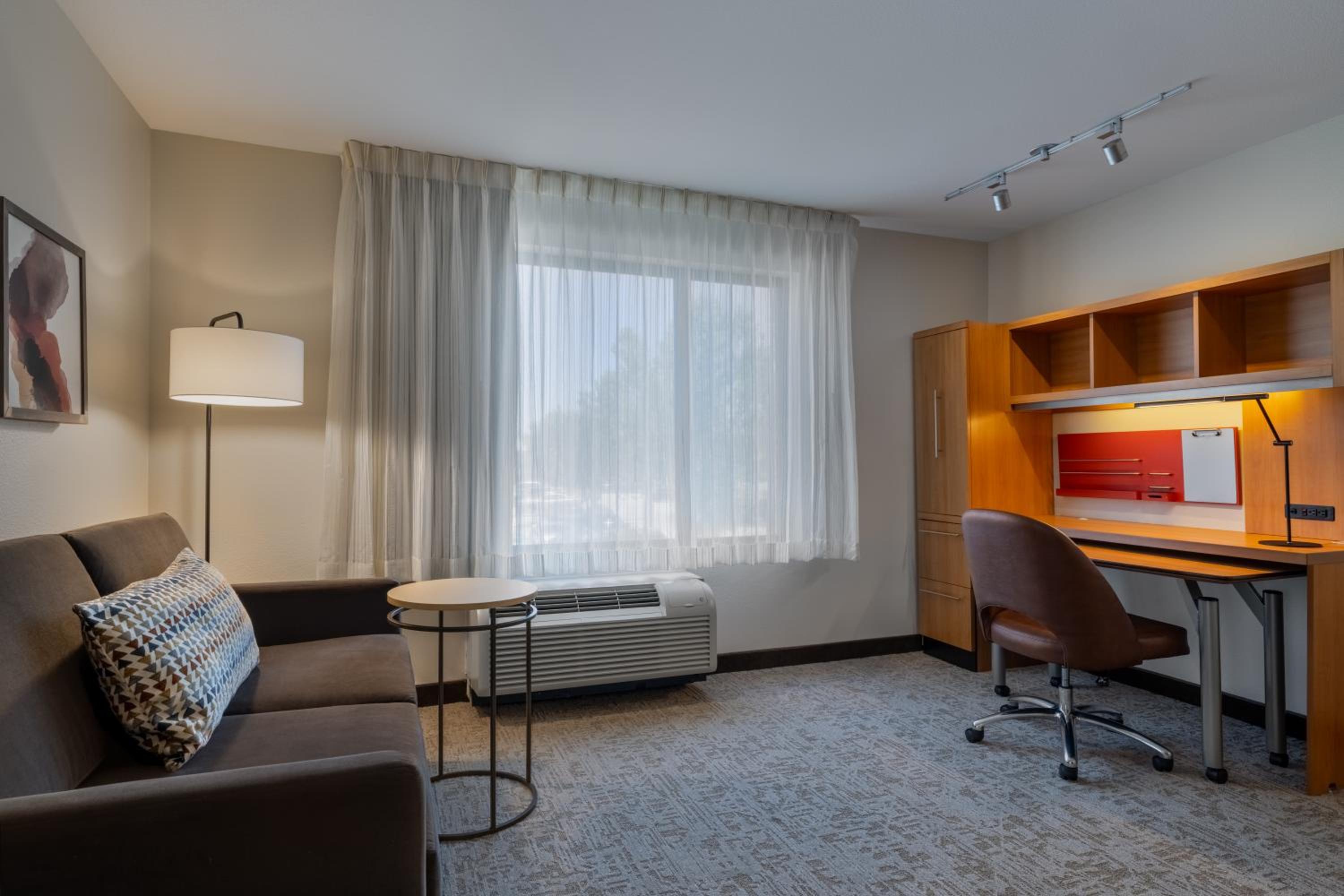 Two-Bedroom Suite photo 2