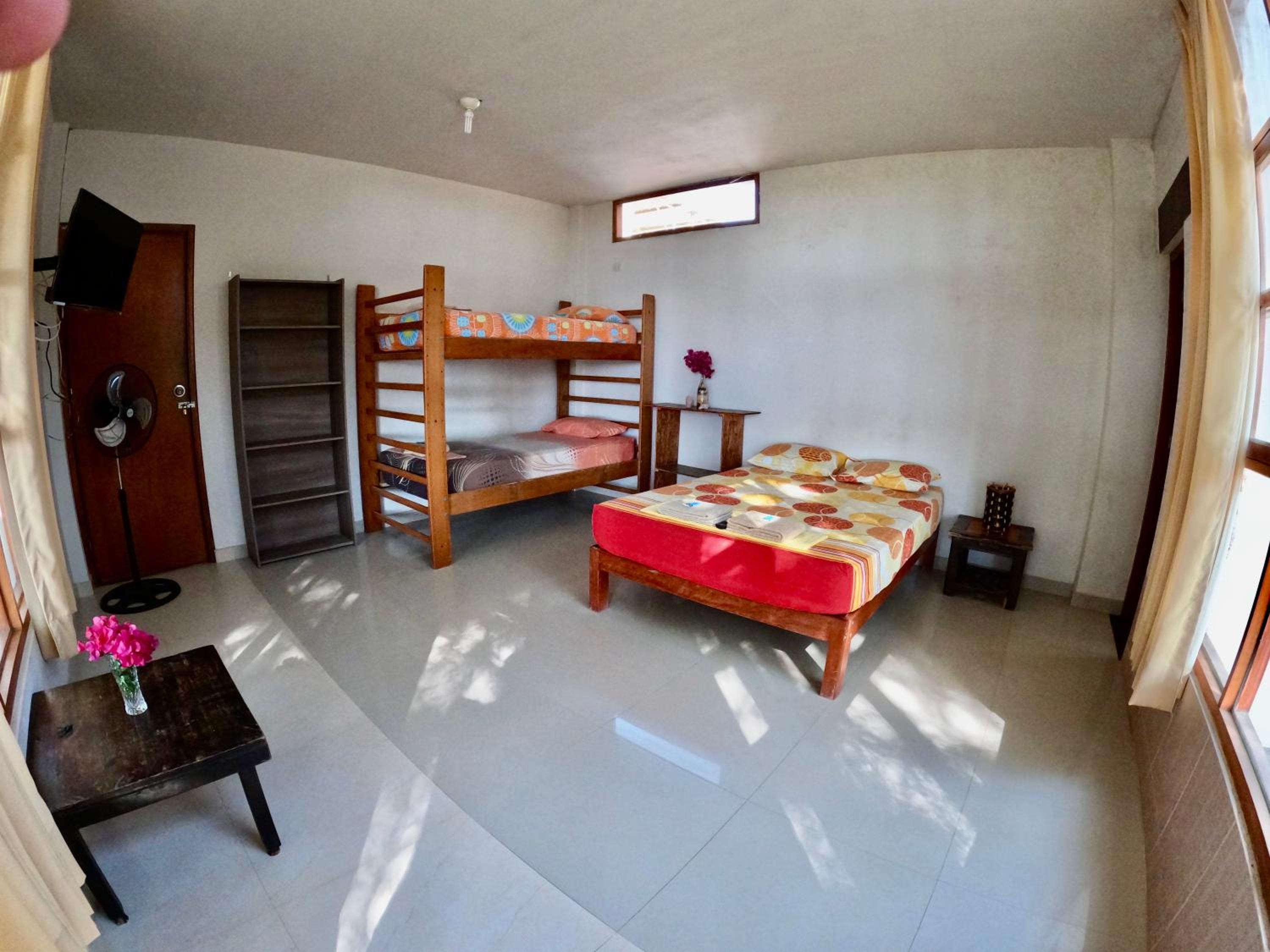 Family Room with Private Bathroom photo 1