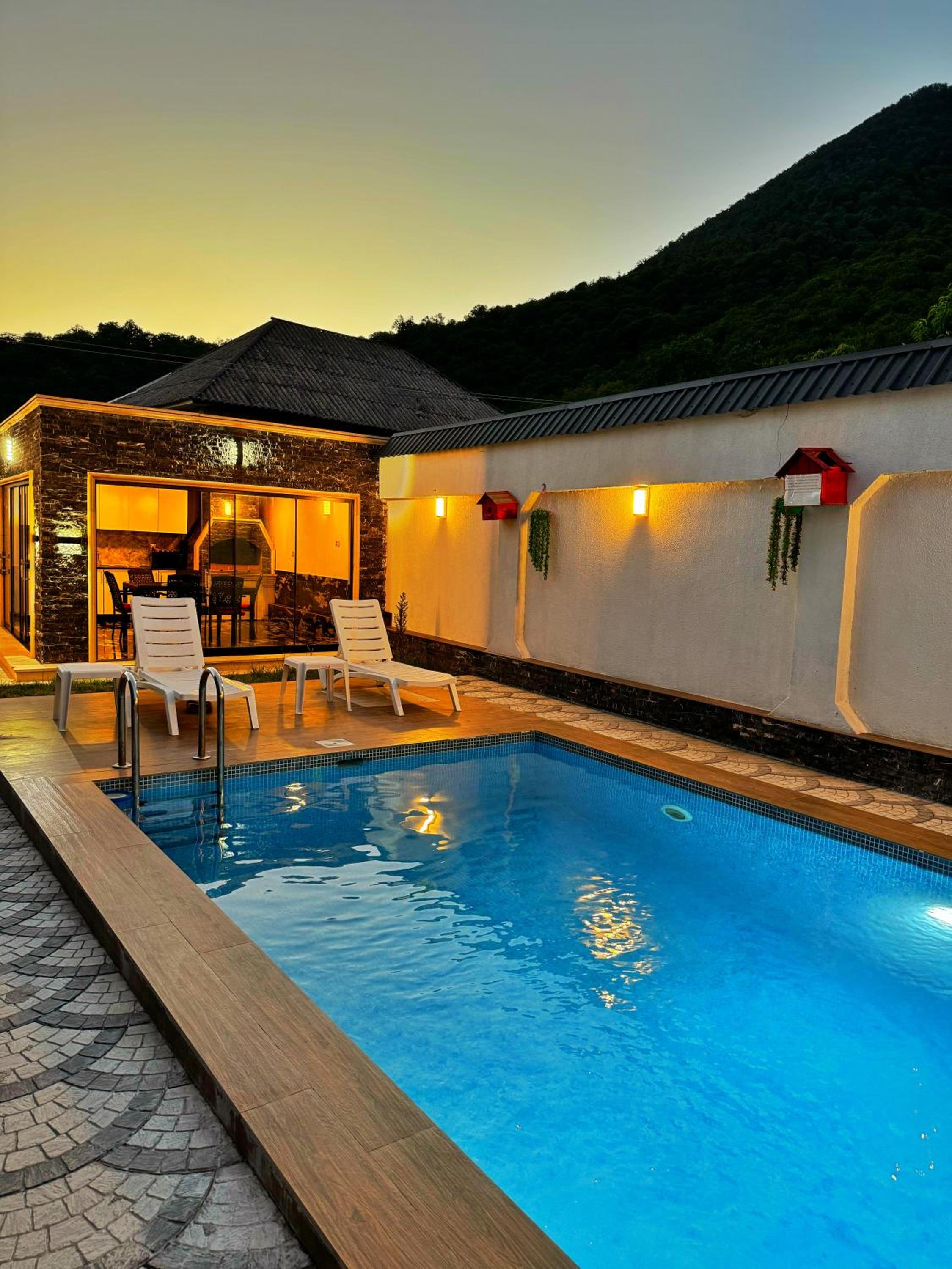 Superior Chalet photo 2