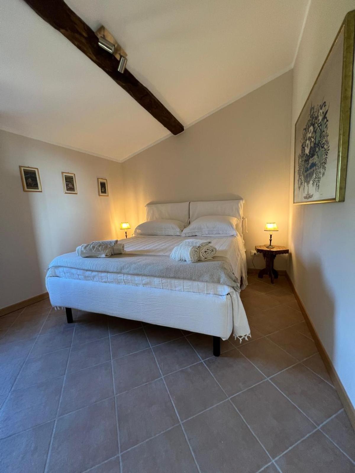 One-Bedroom Apartment with Sea View photo 1