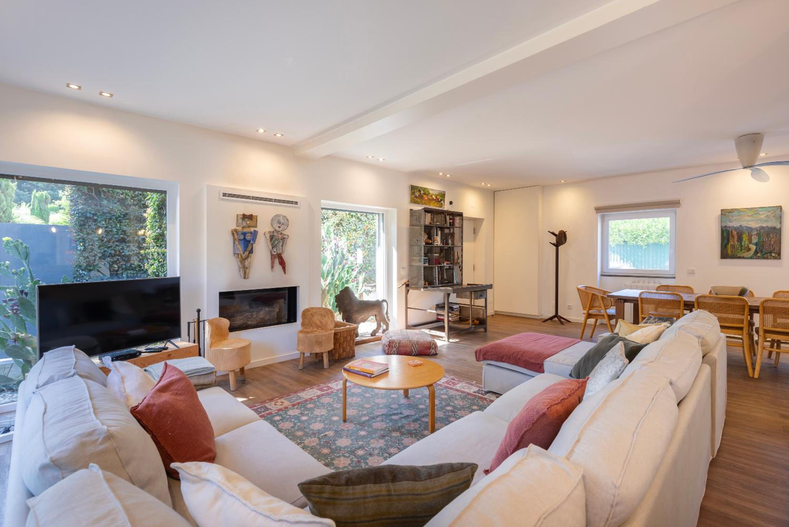 Villa photo 3