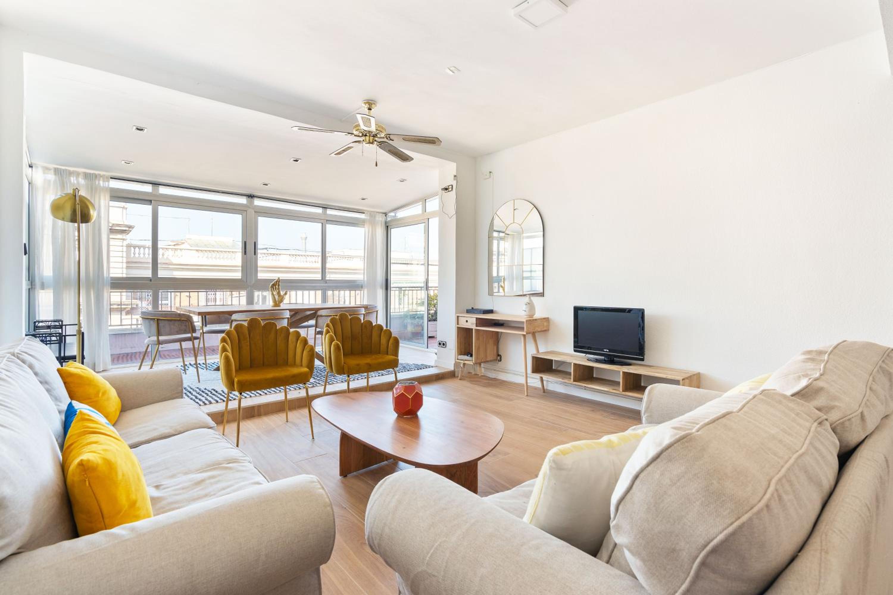 Apartment with Terrace photo 2