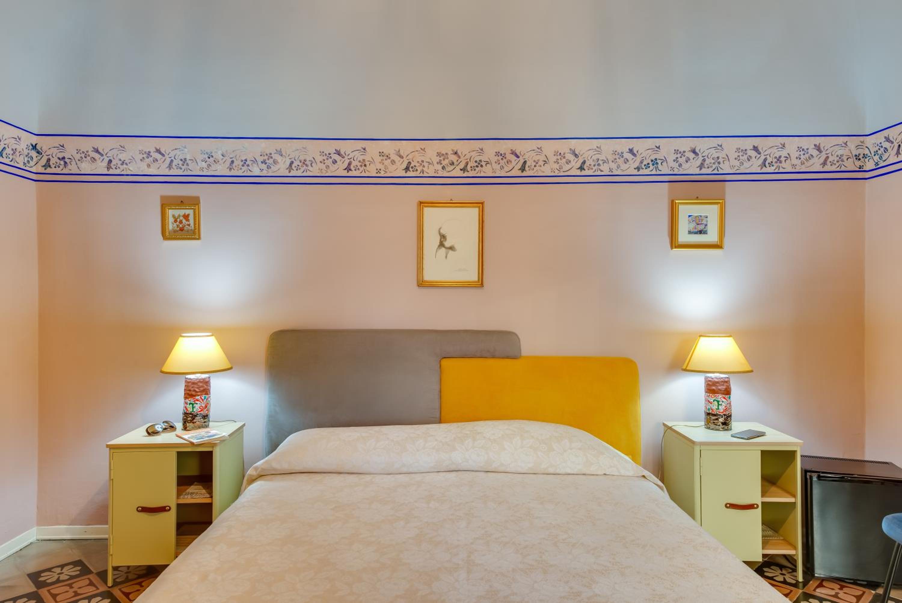 Deluxe Double Room photo 3