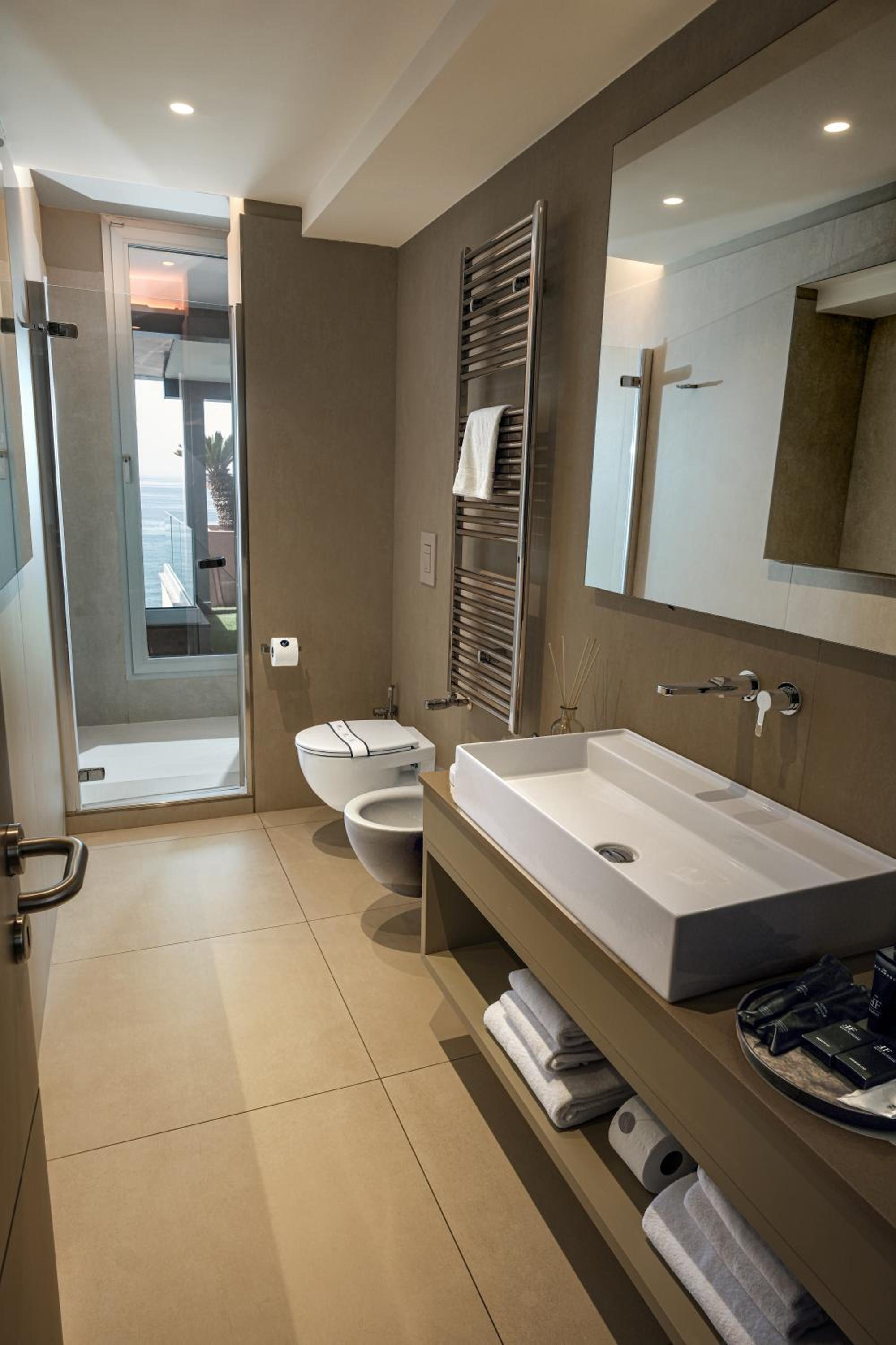 Suite with Private Pool - Photo 6