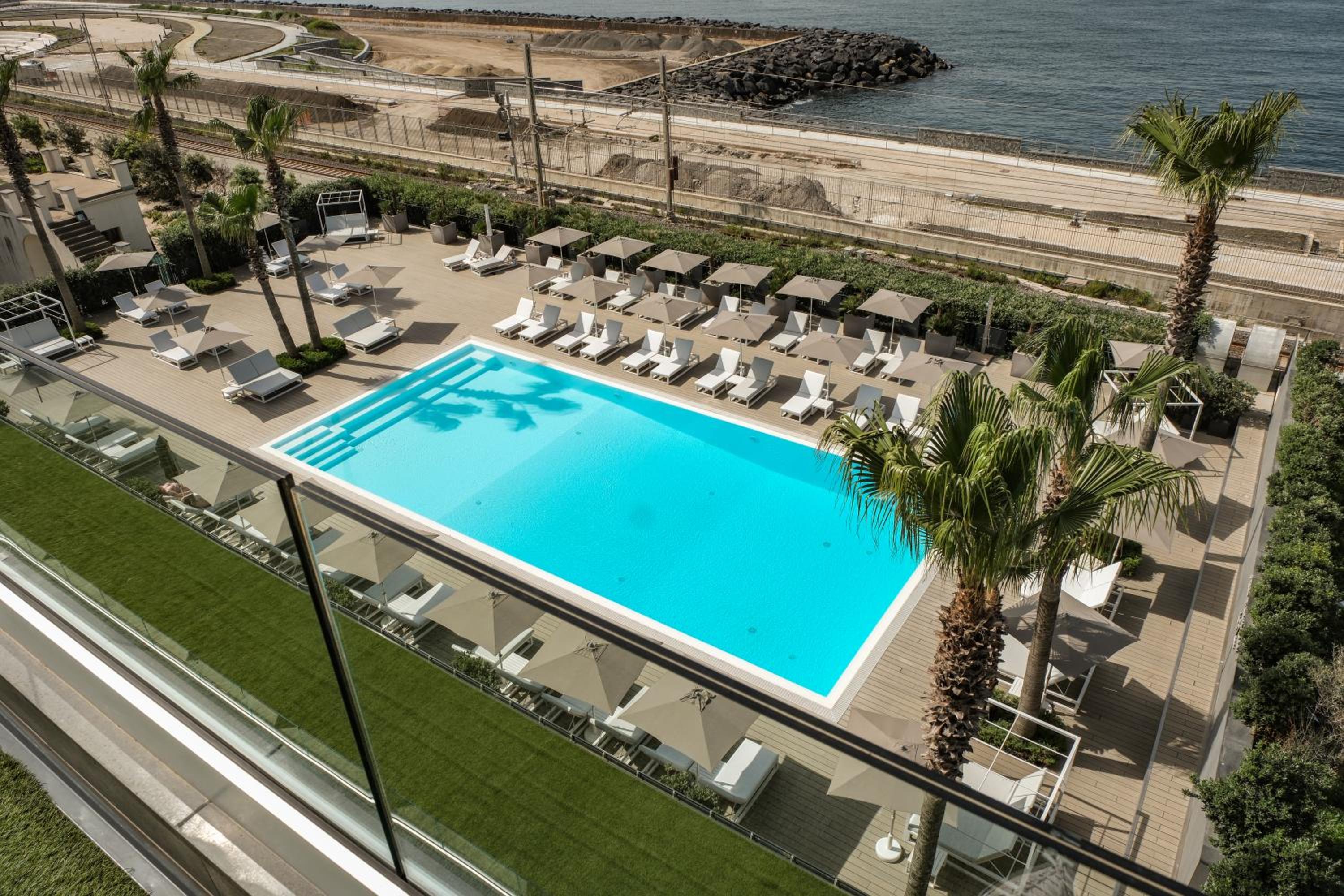 Suite with Private Pool - Photo 20