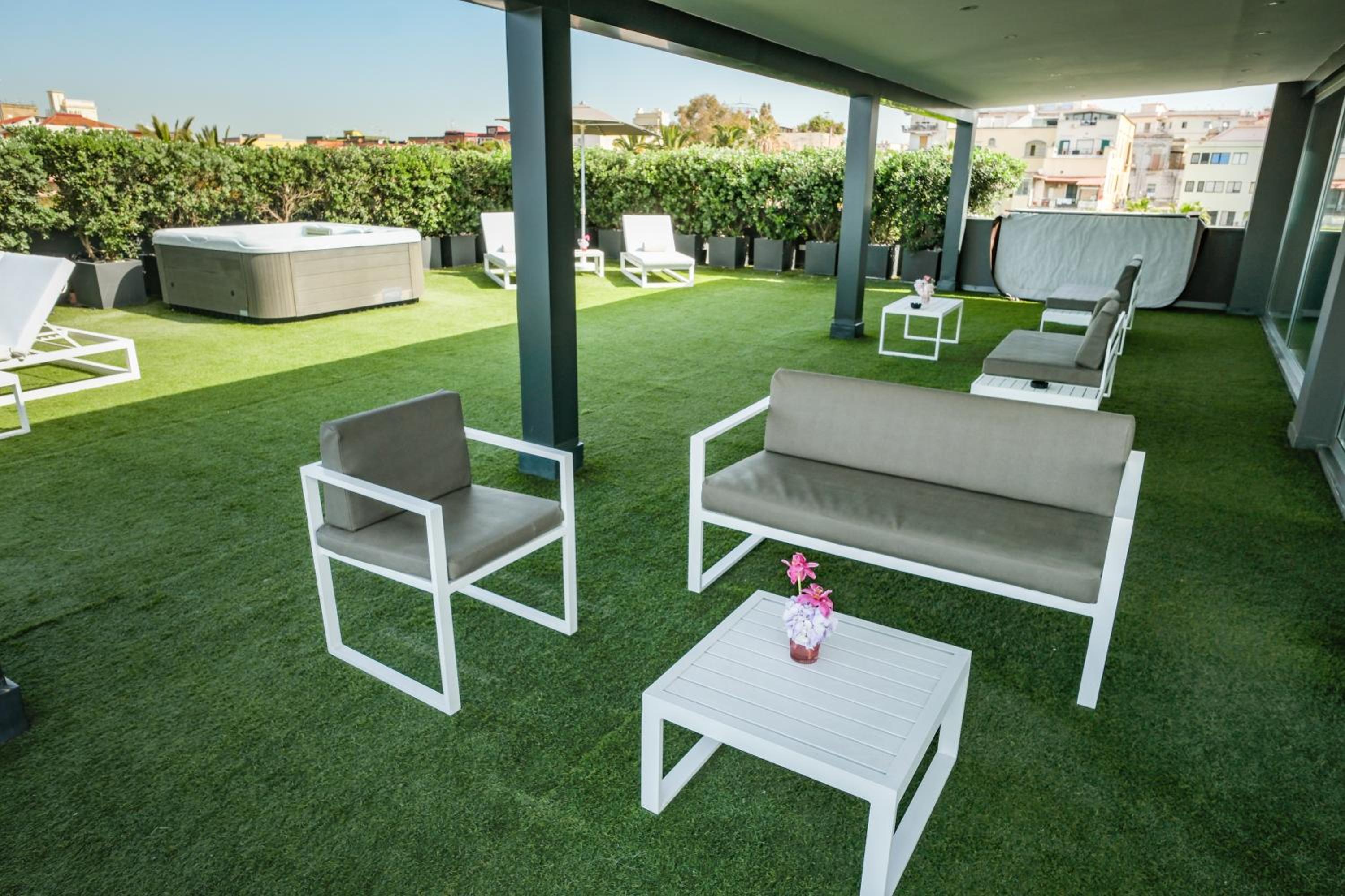Suite with Private Pool - Photo 4