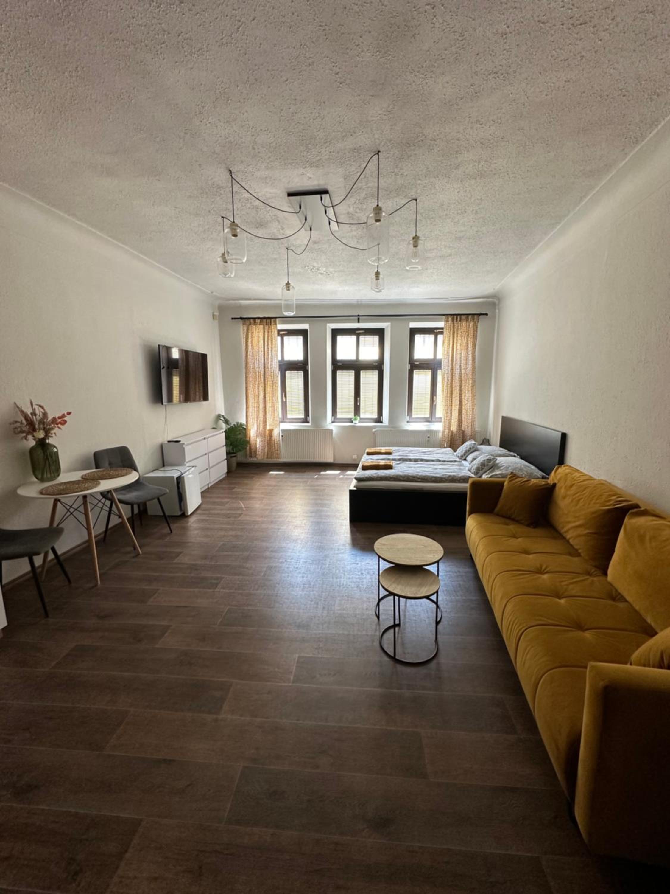 One-Bedroom Apartment - Photo 17