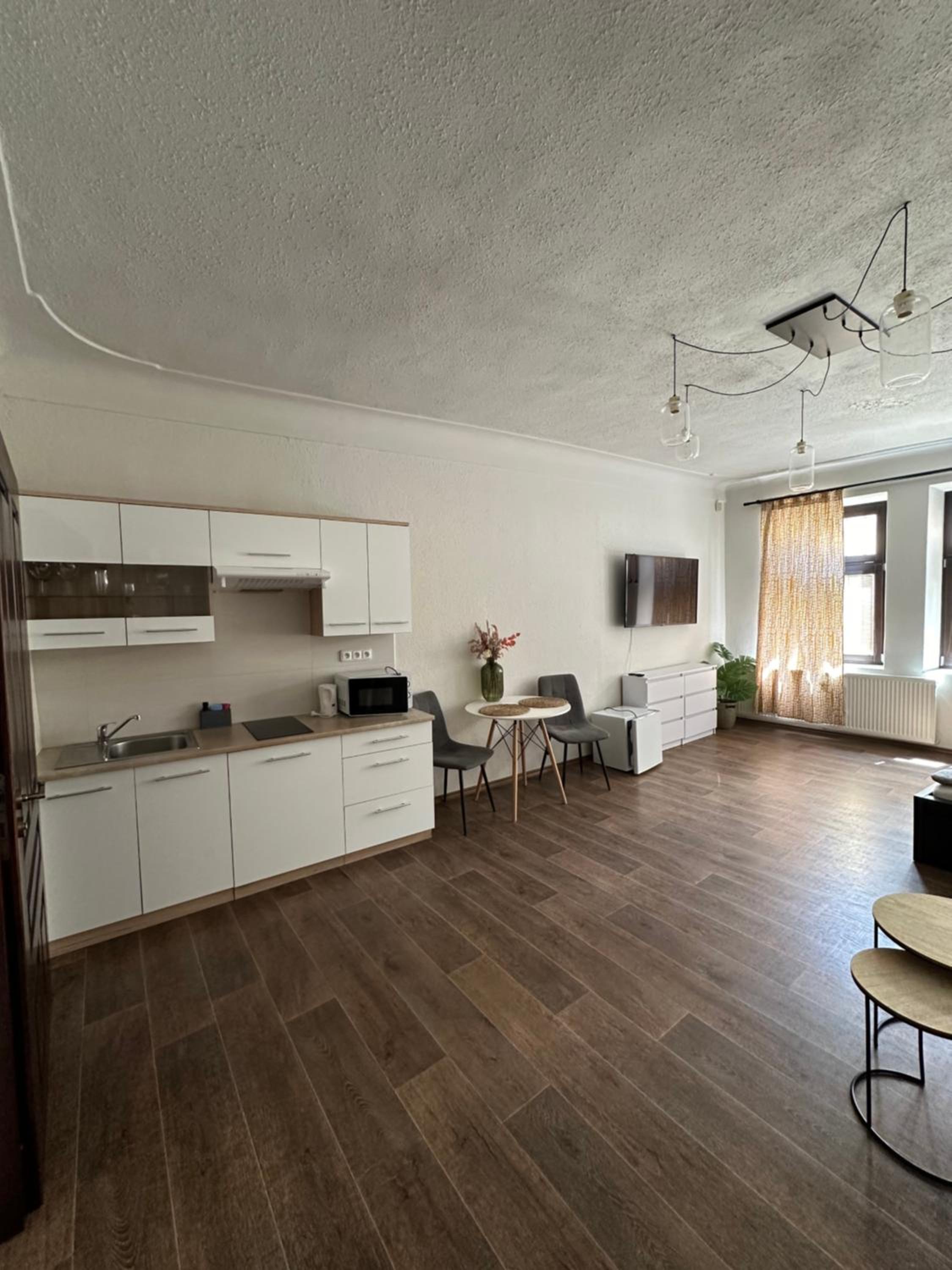 One-Bedroom Apartment - Photo 18