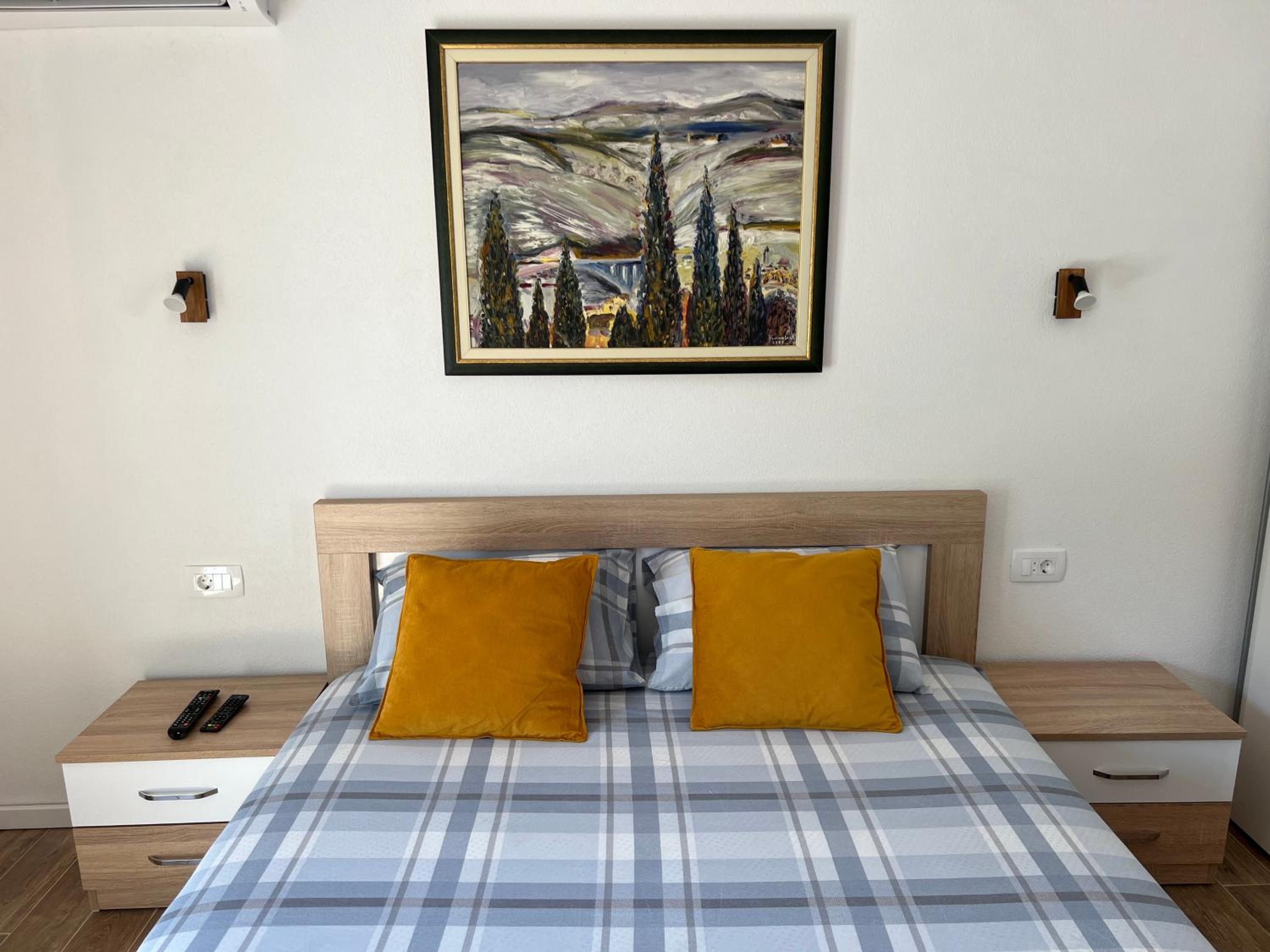 Apartment with City View