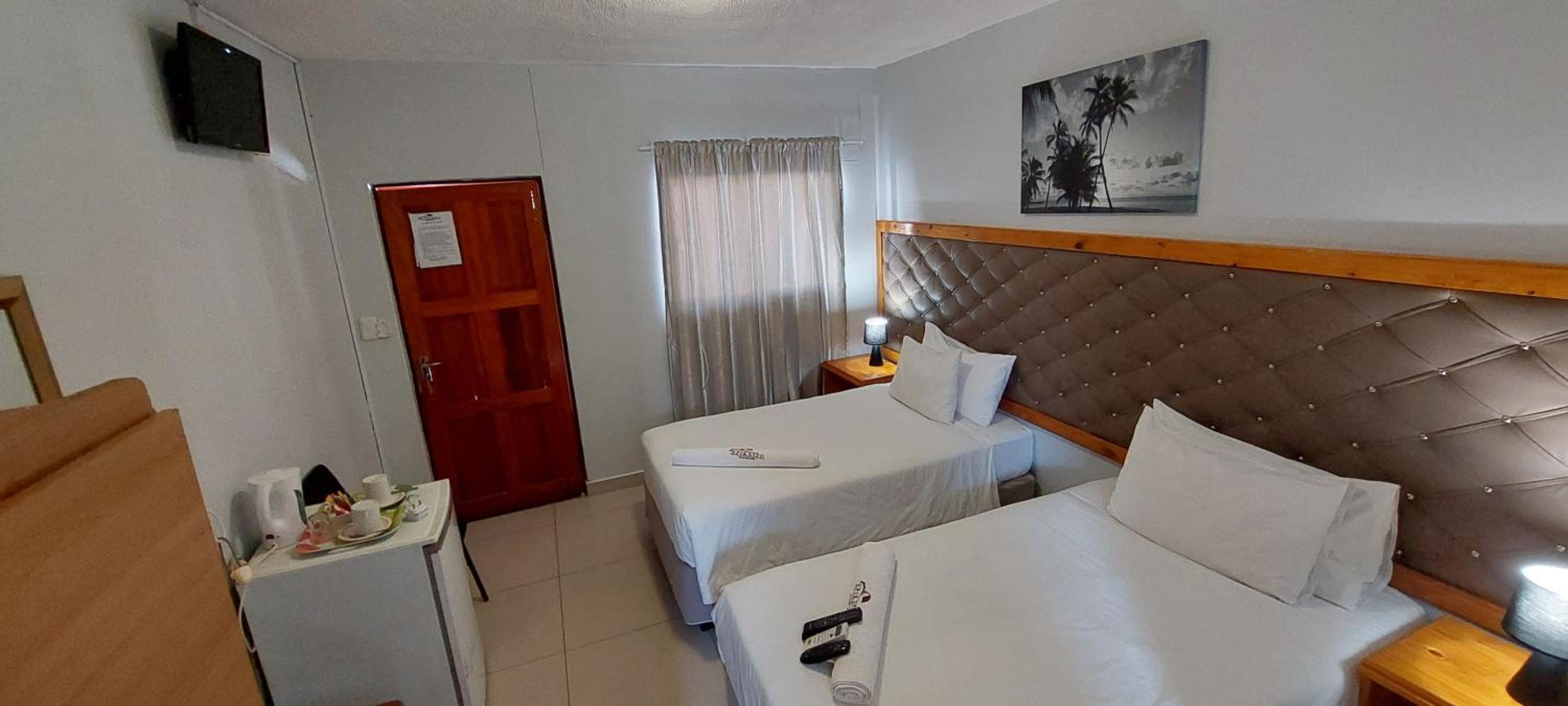 Twin Room photo 2
