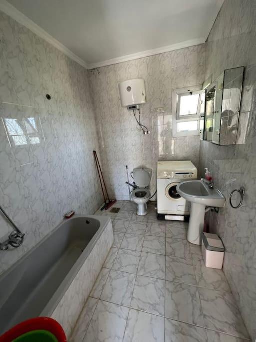 Three-Bedroom Villa photo 2