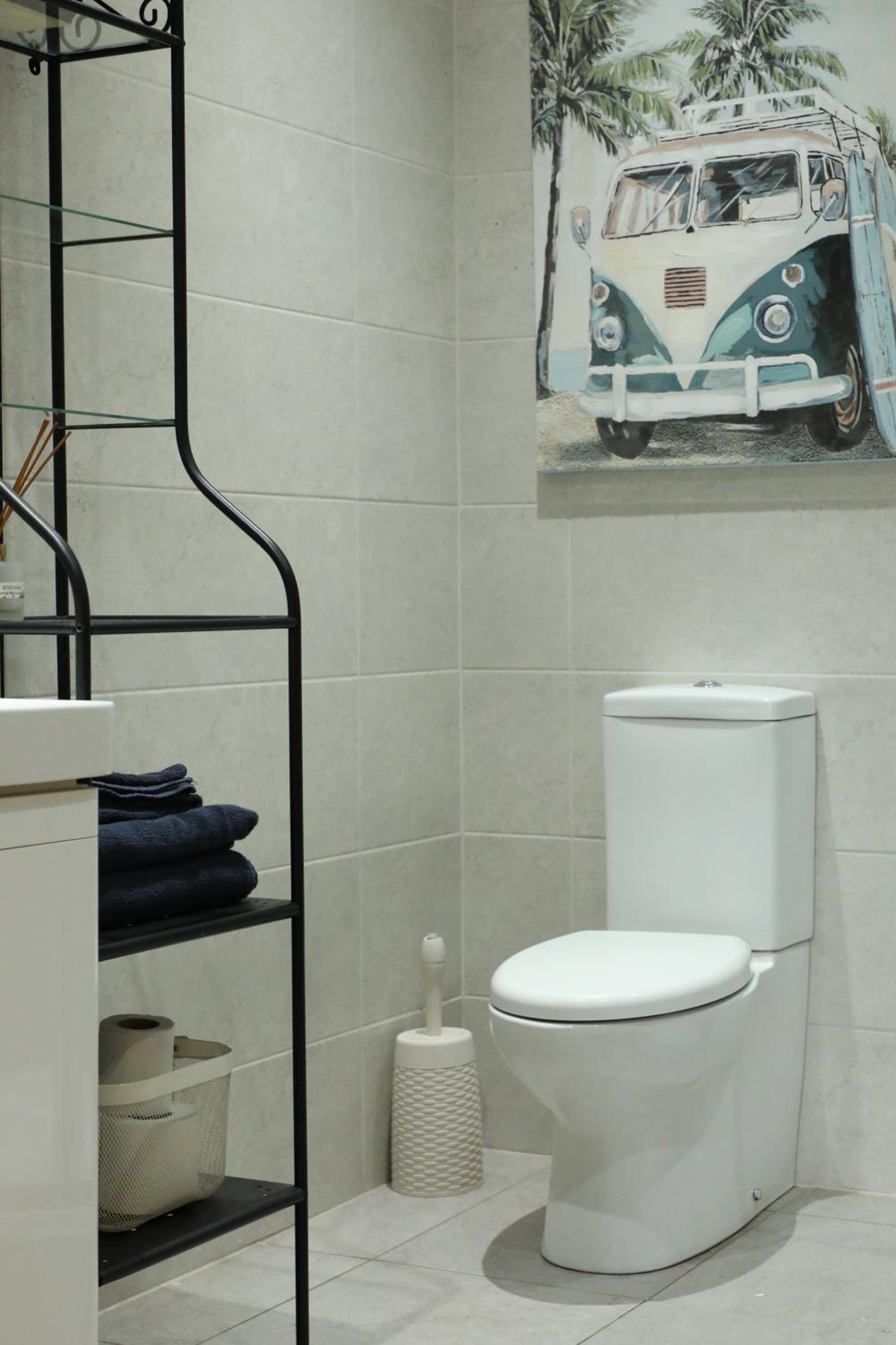 Double Room with Private Bathroom - Photo 4