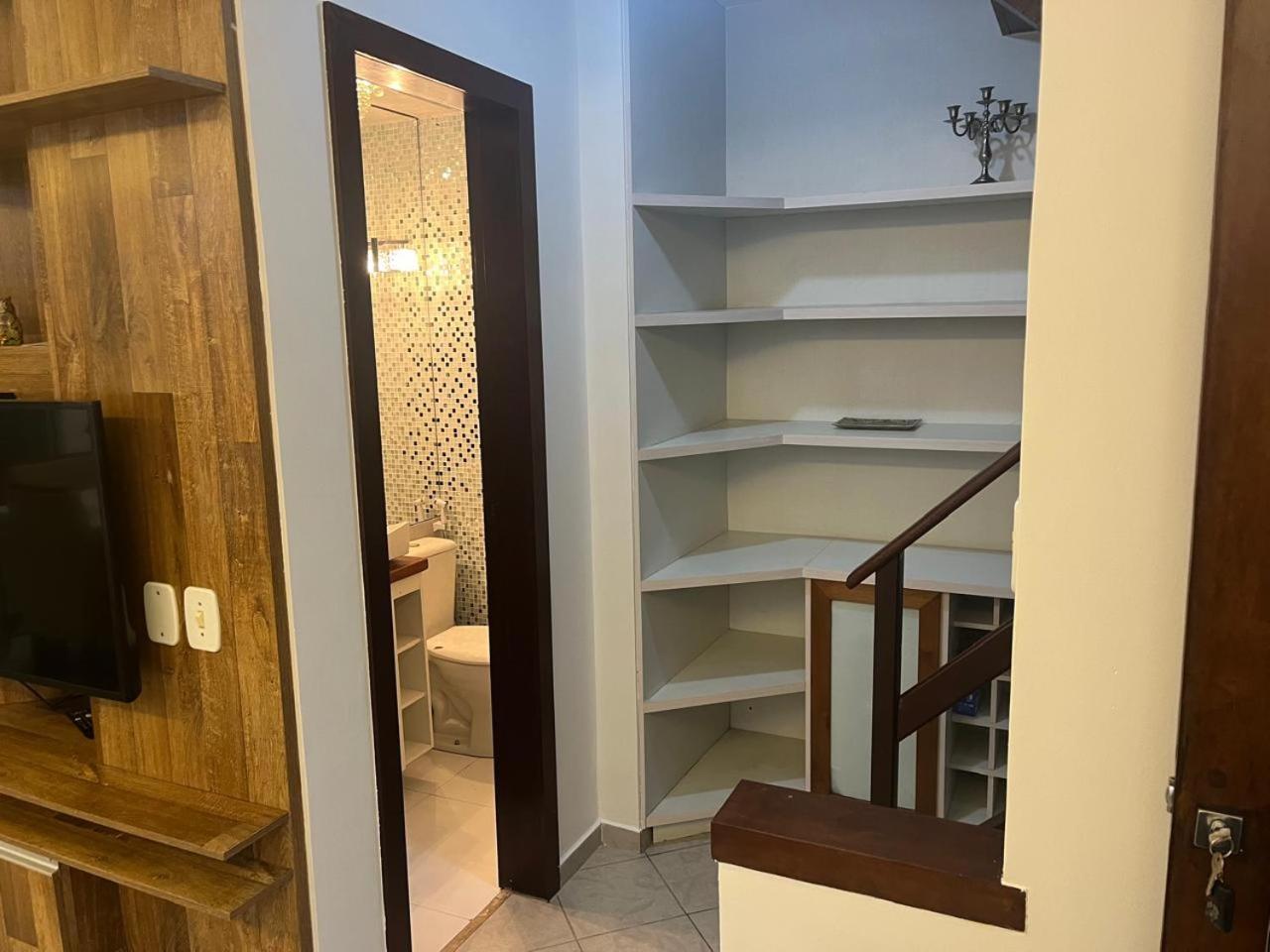 One-Bedroom House photo 1