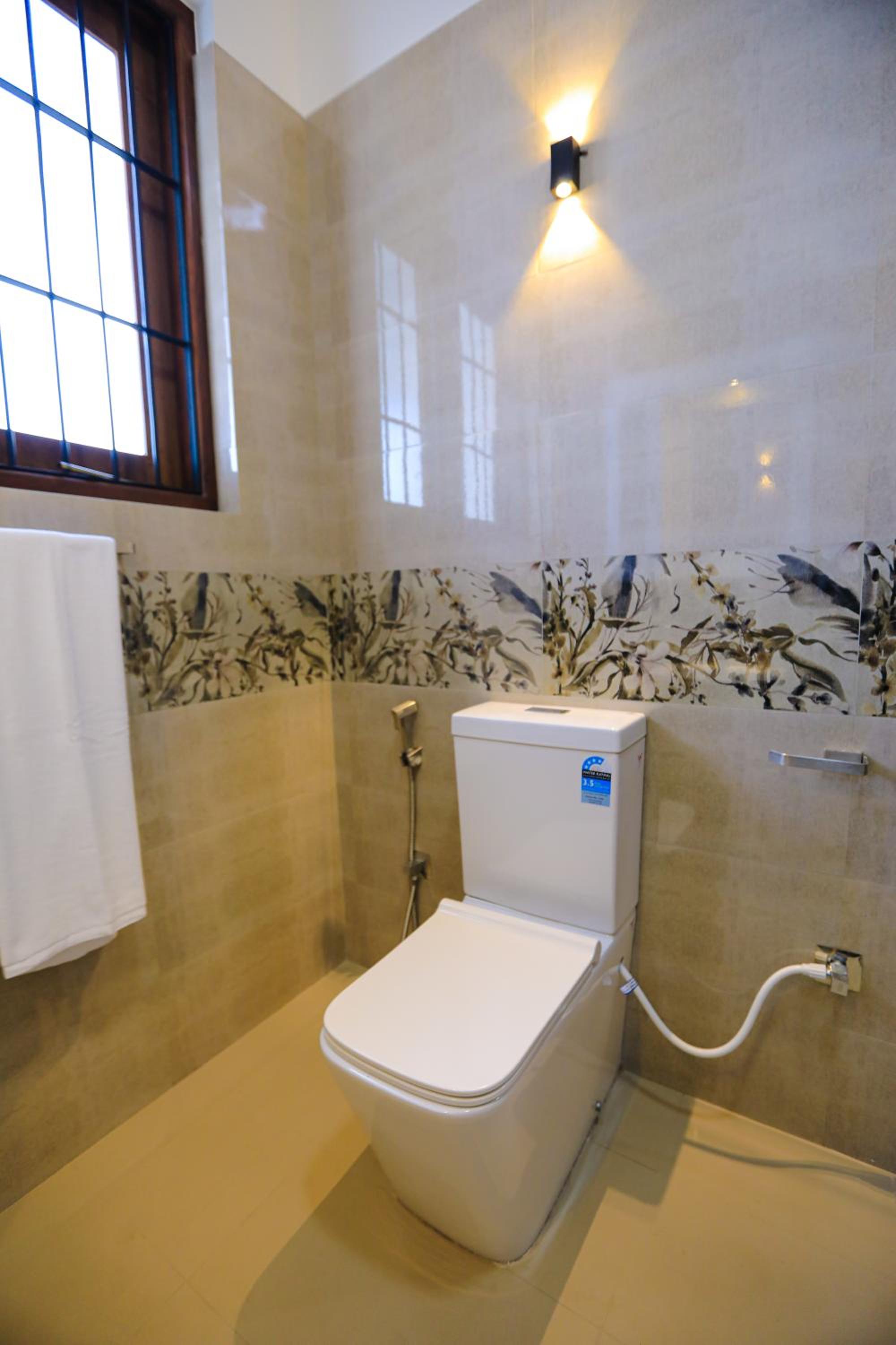 Deluxe Double Room with Balcony photo 3