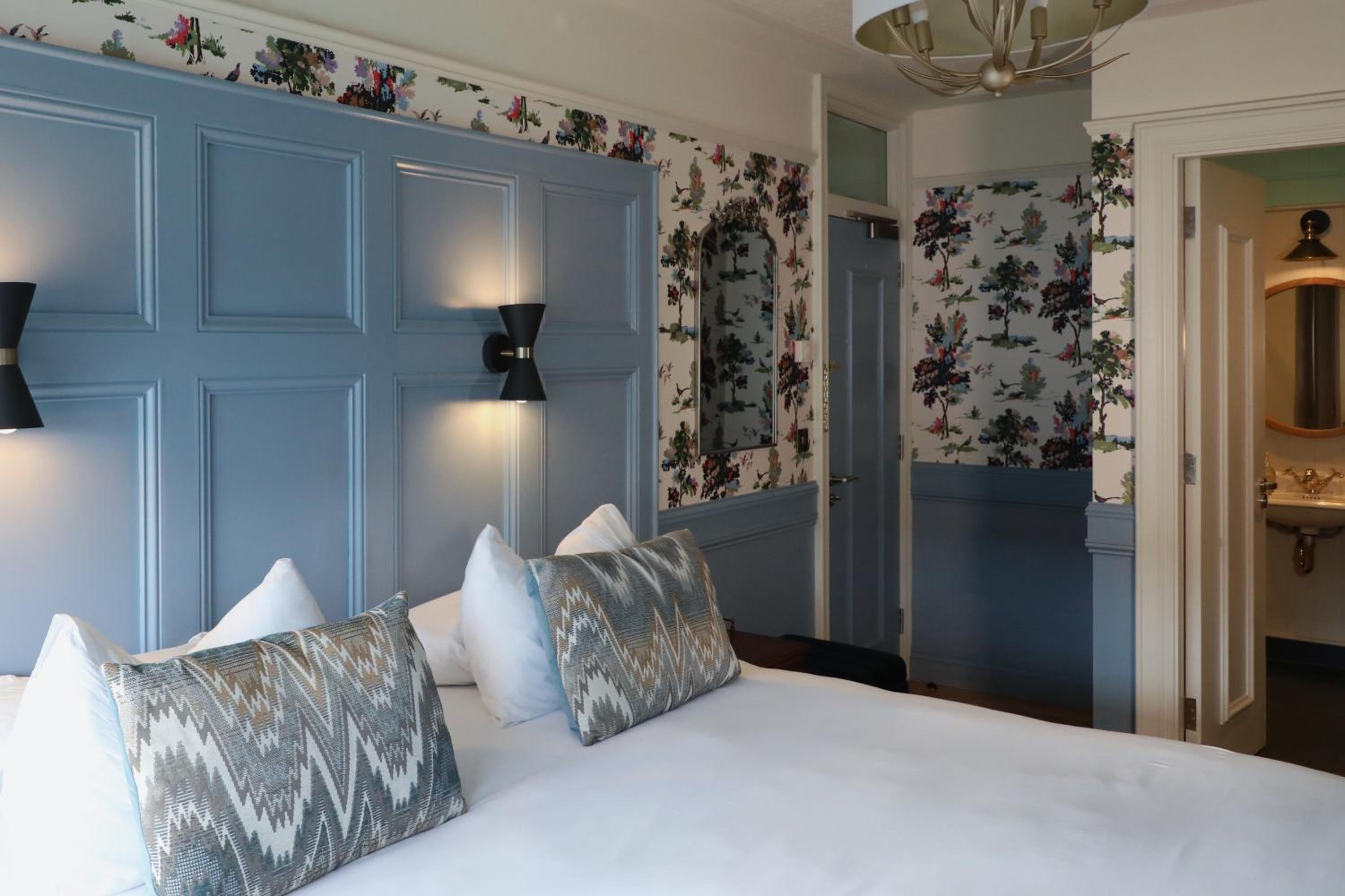 Deluxe Double or Twin Room with Sea View - Photo 6