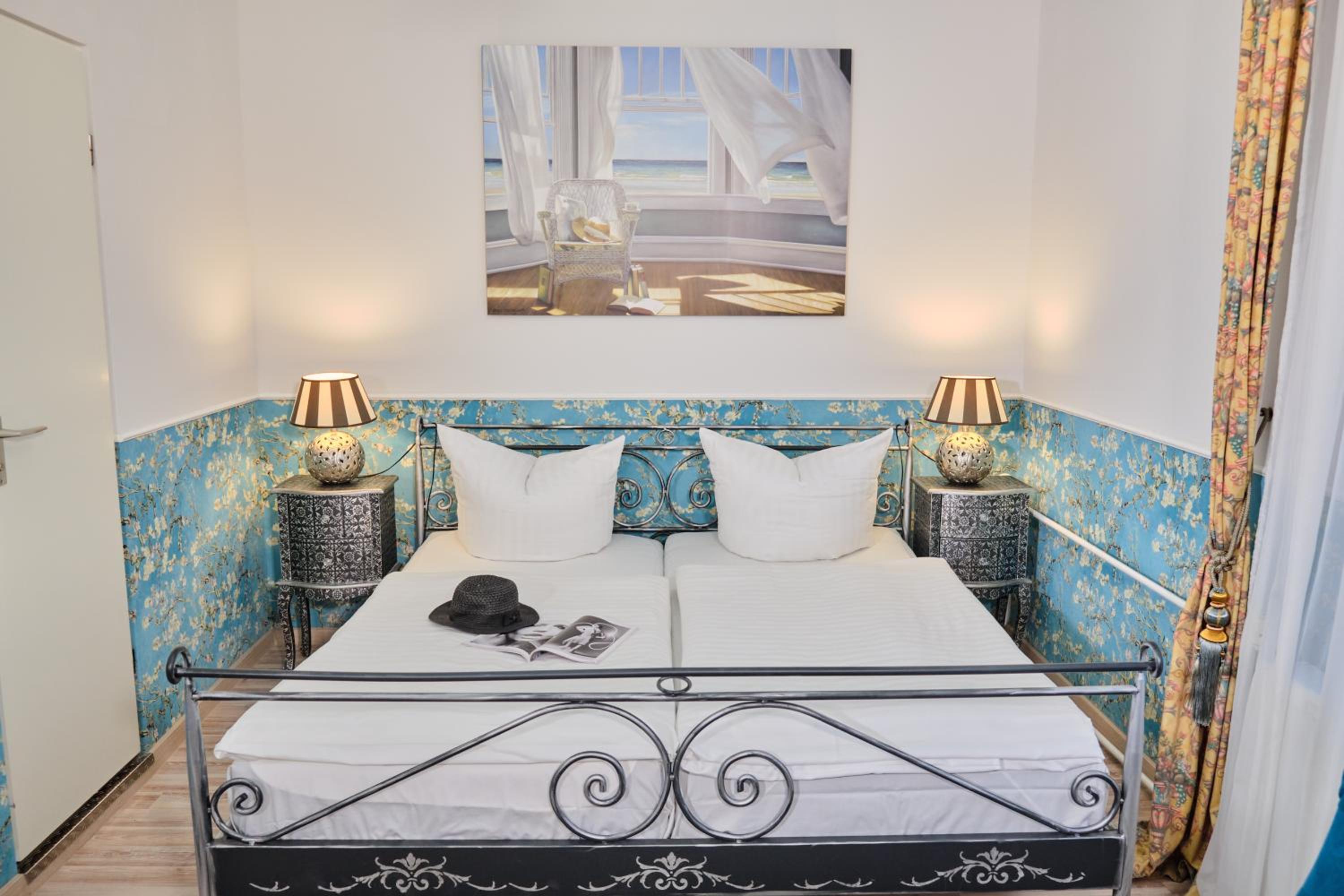 Double Room - Photo 1