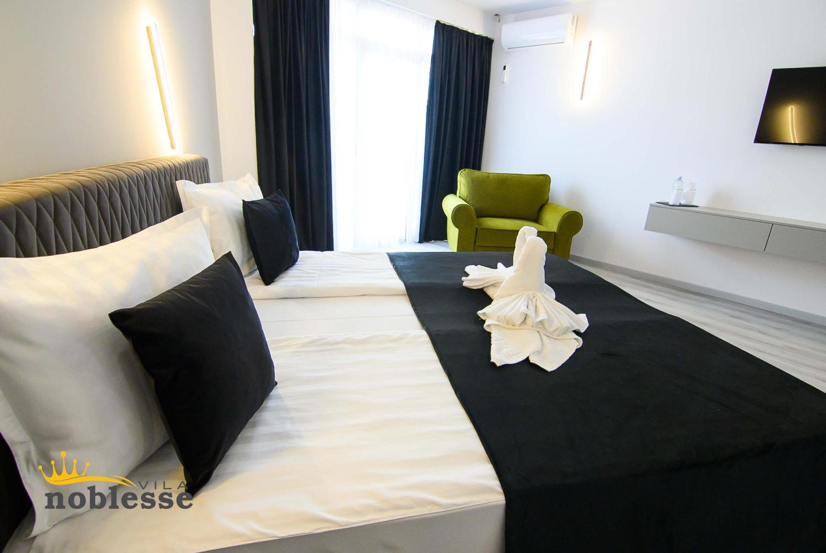 King Room with Mountain View photo 2