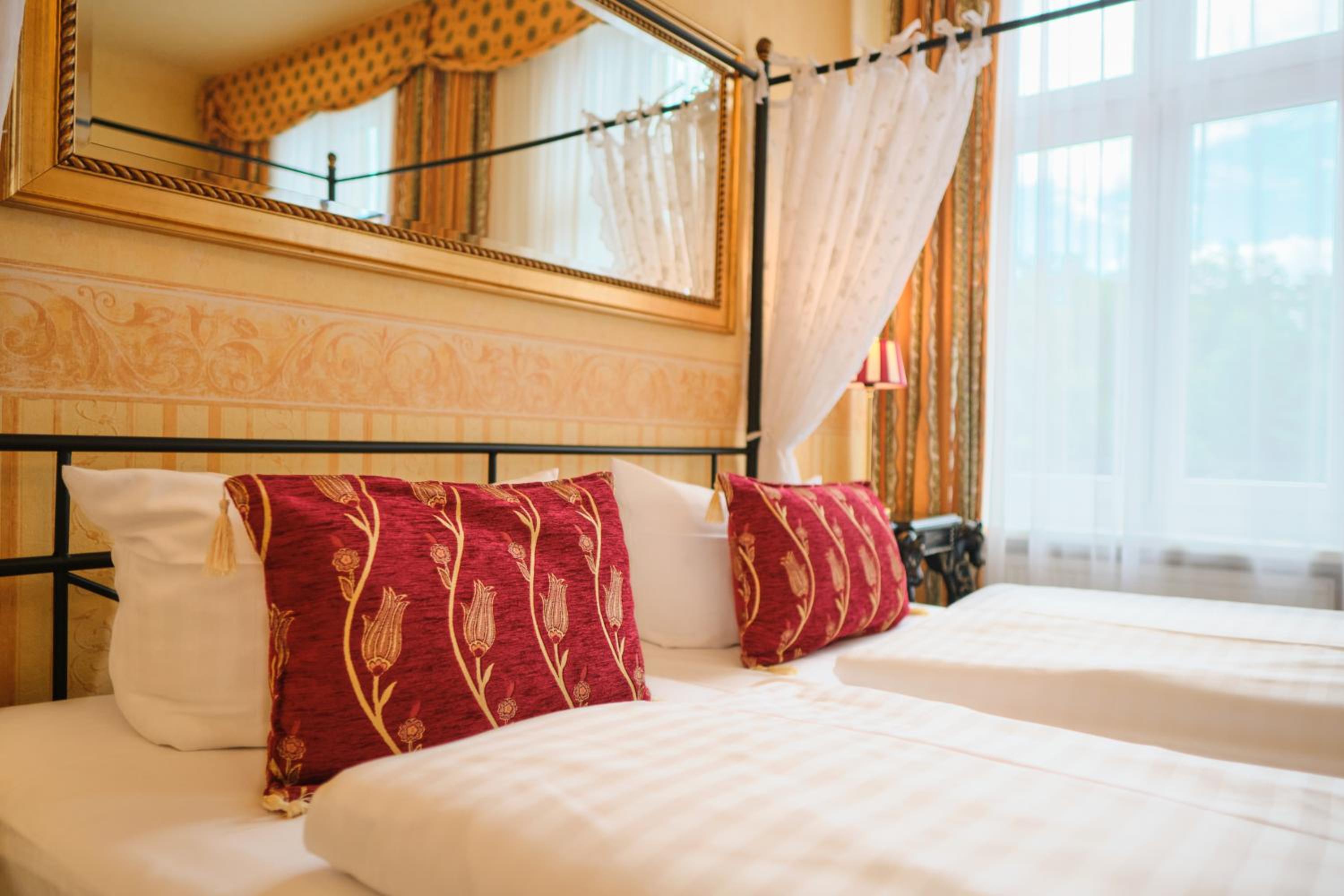 Double Room - Photo 8