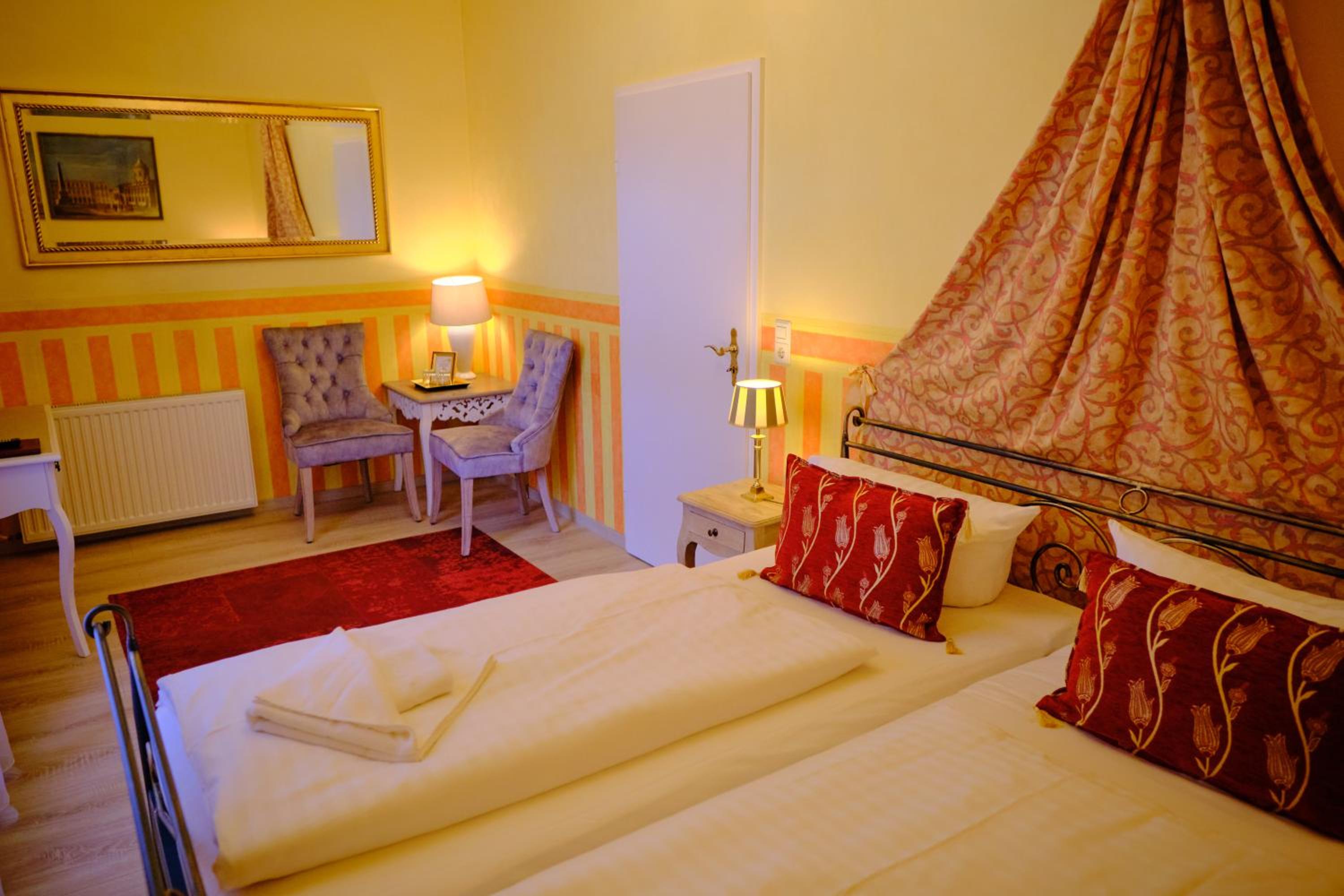Double Room - Photo 17