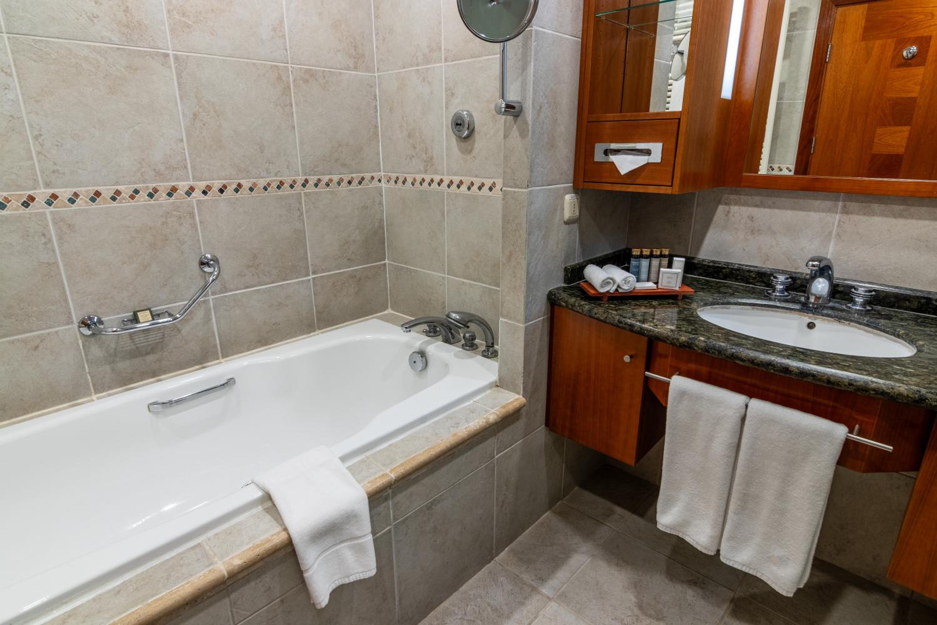 Deluxe Room photo 2
