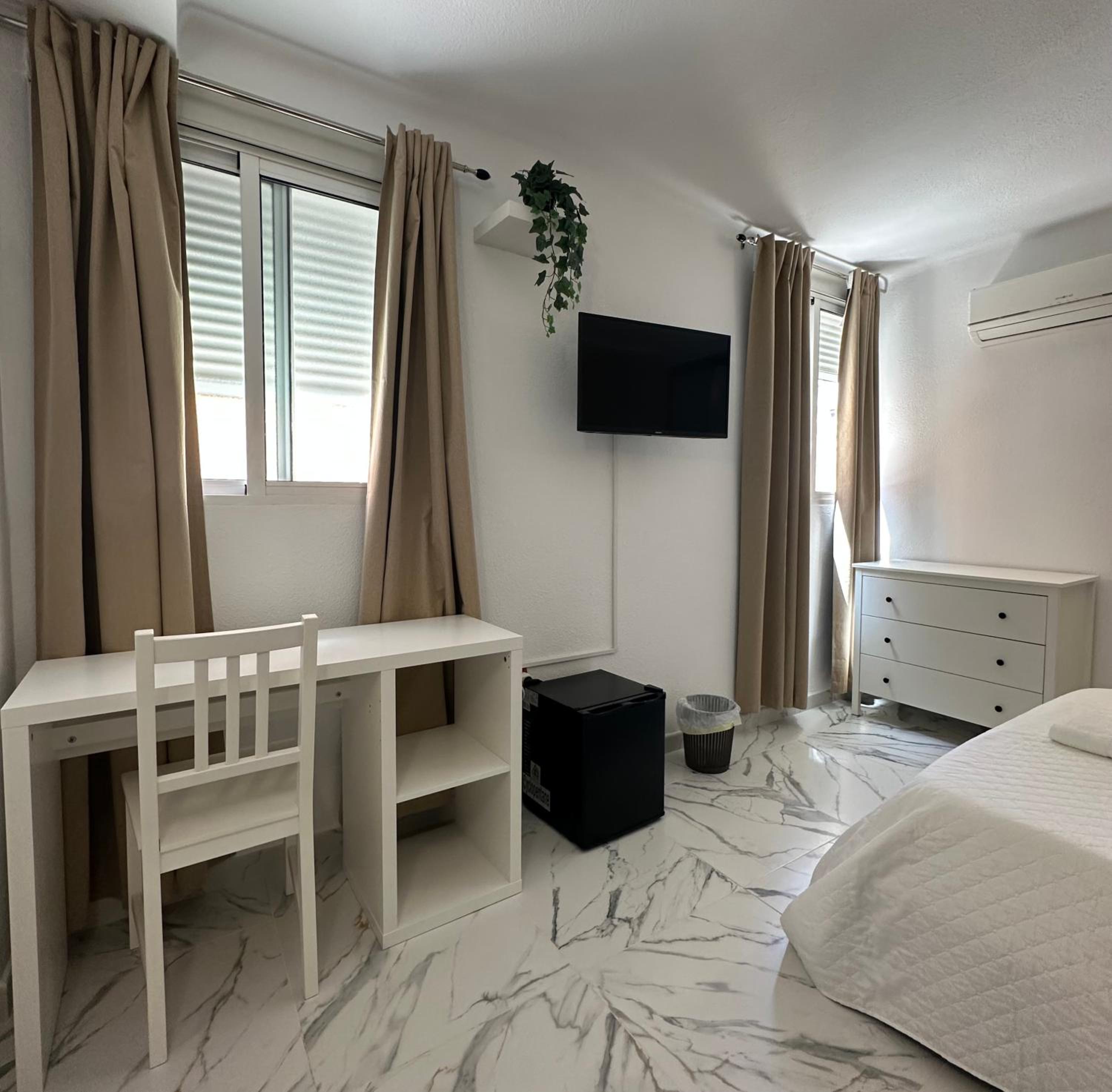 Deluxe Double Room - Photo 6