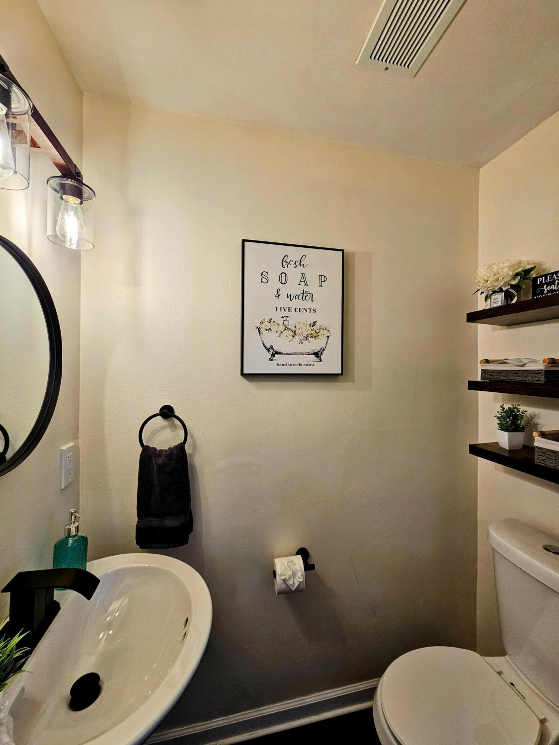 Three-Bedroom Apartment photo 2