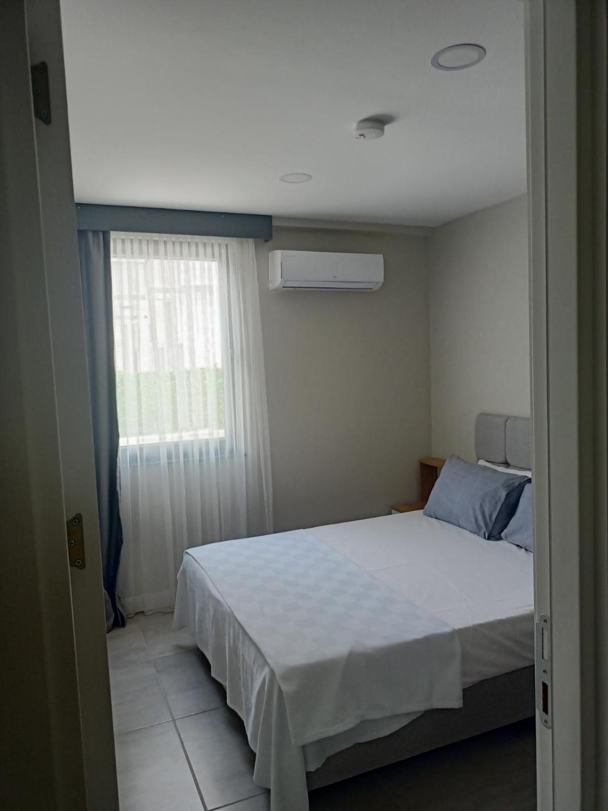 One-Bedroom Apartment with Balcony photo 3