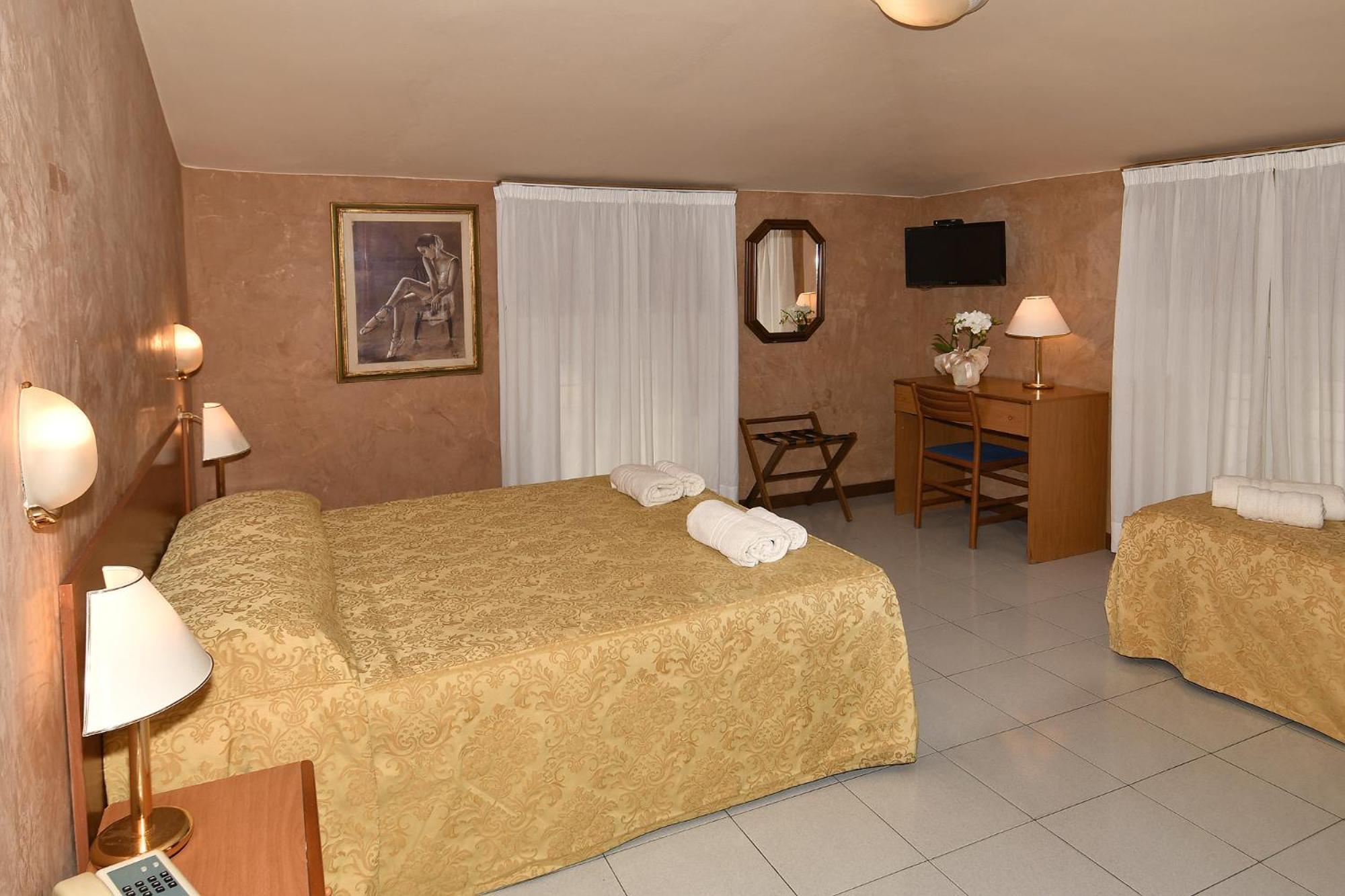 Triple Room photo 1