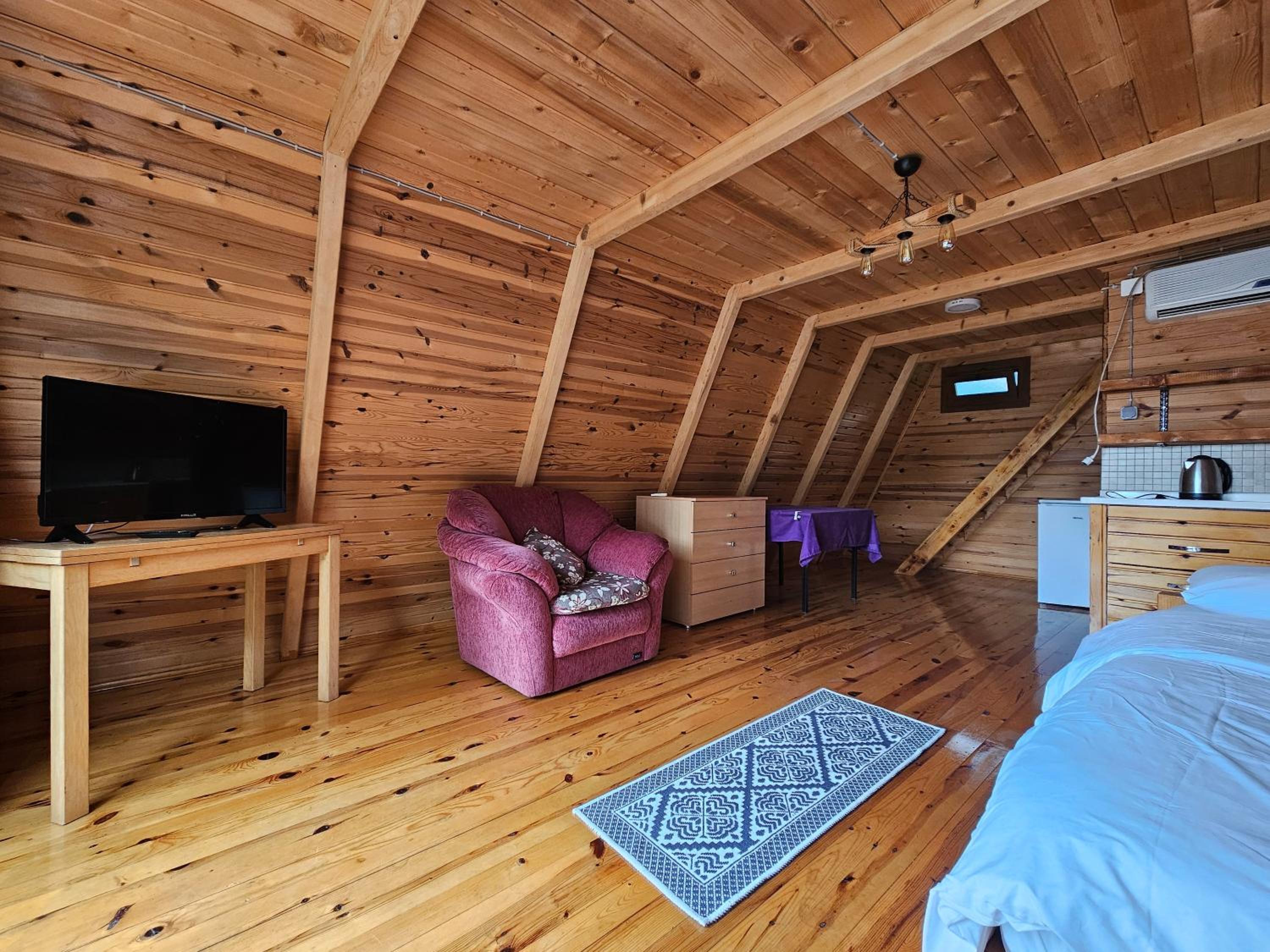 Bungalow photo 1