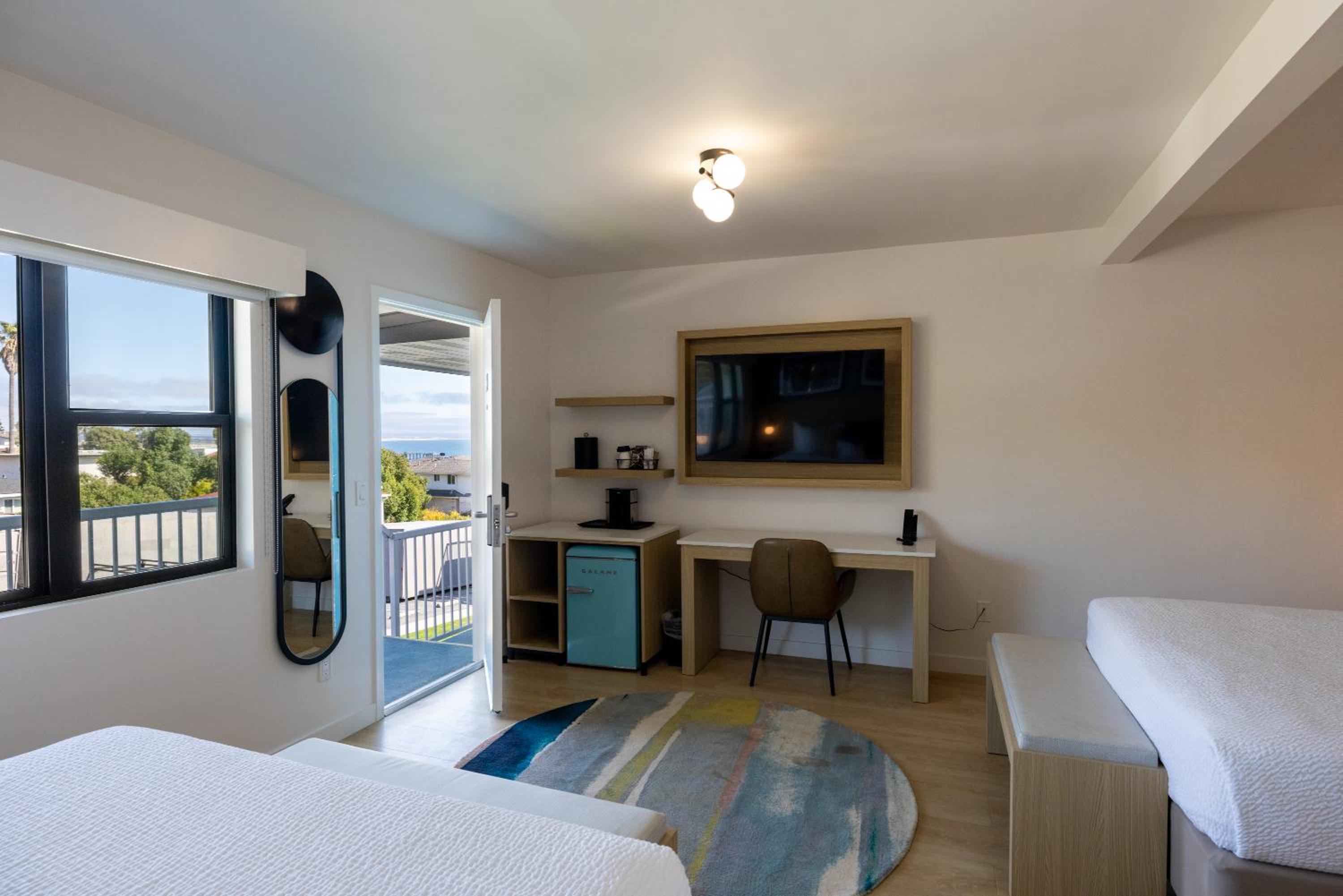 Two Queen Beds with Partial Ocean View photo 2