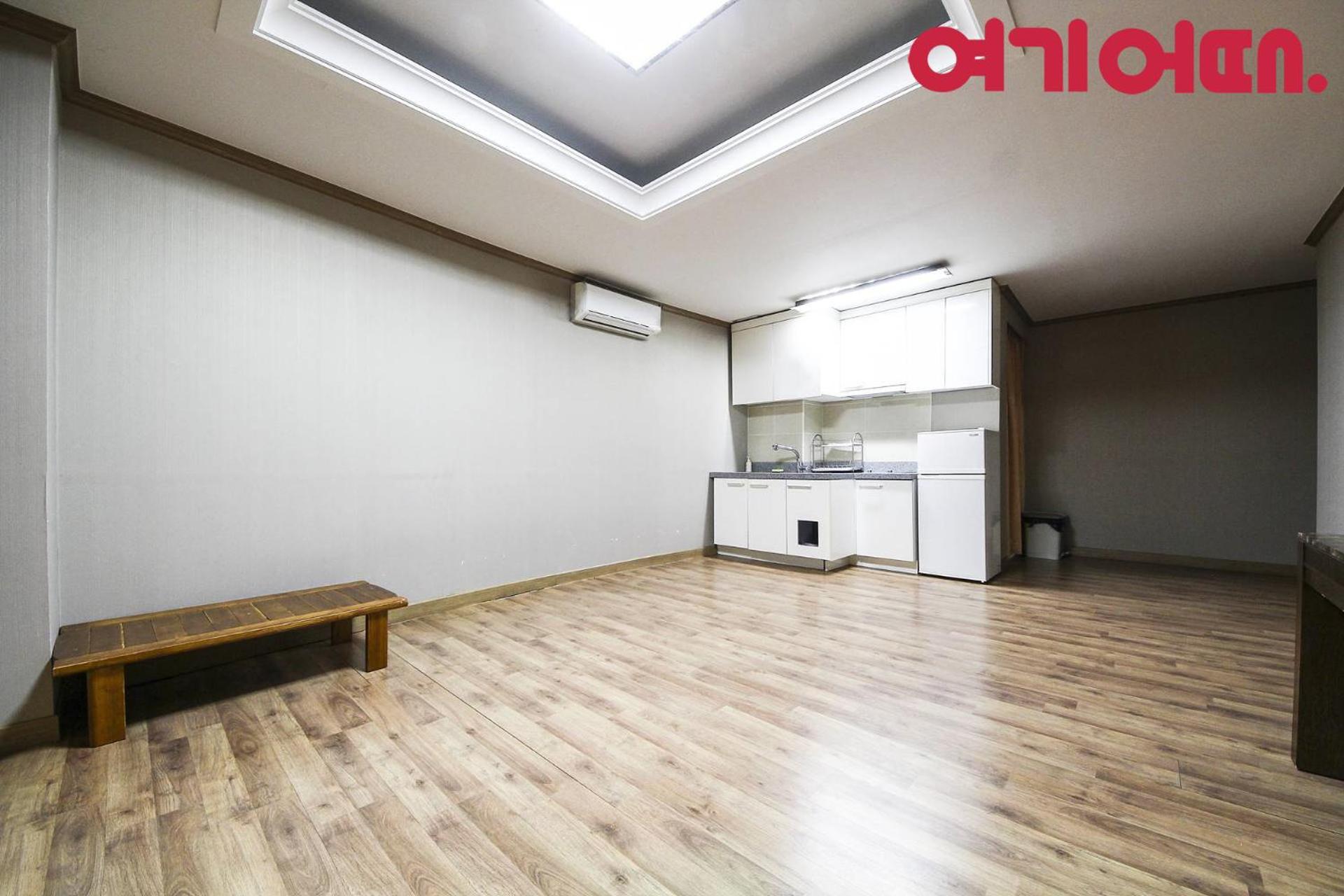 Family Room with Terrace photo 2